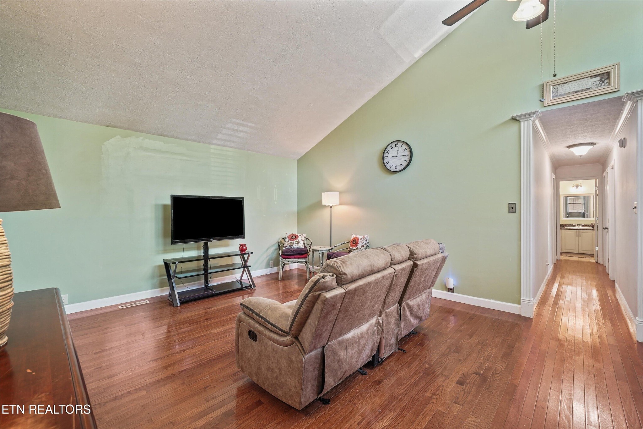 1625 El Prado Drive Property Photo 8
