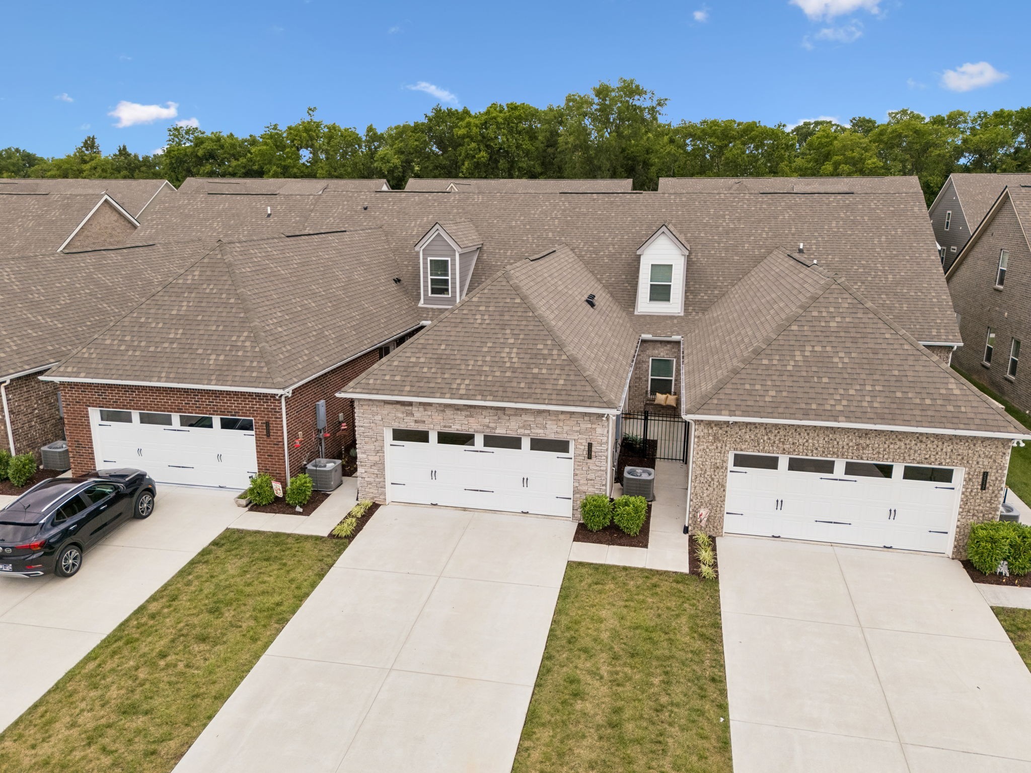 2330 Laurelstone Dr Property Photo 22