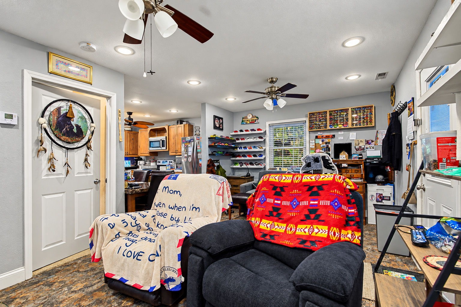 1725 Red Bone Way Property Photo 13