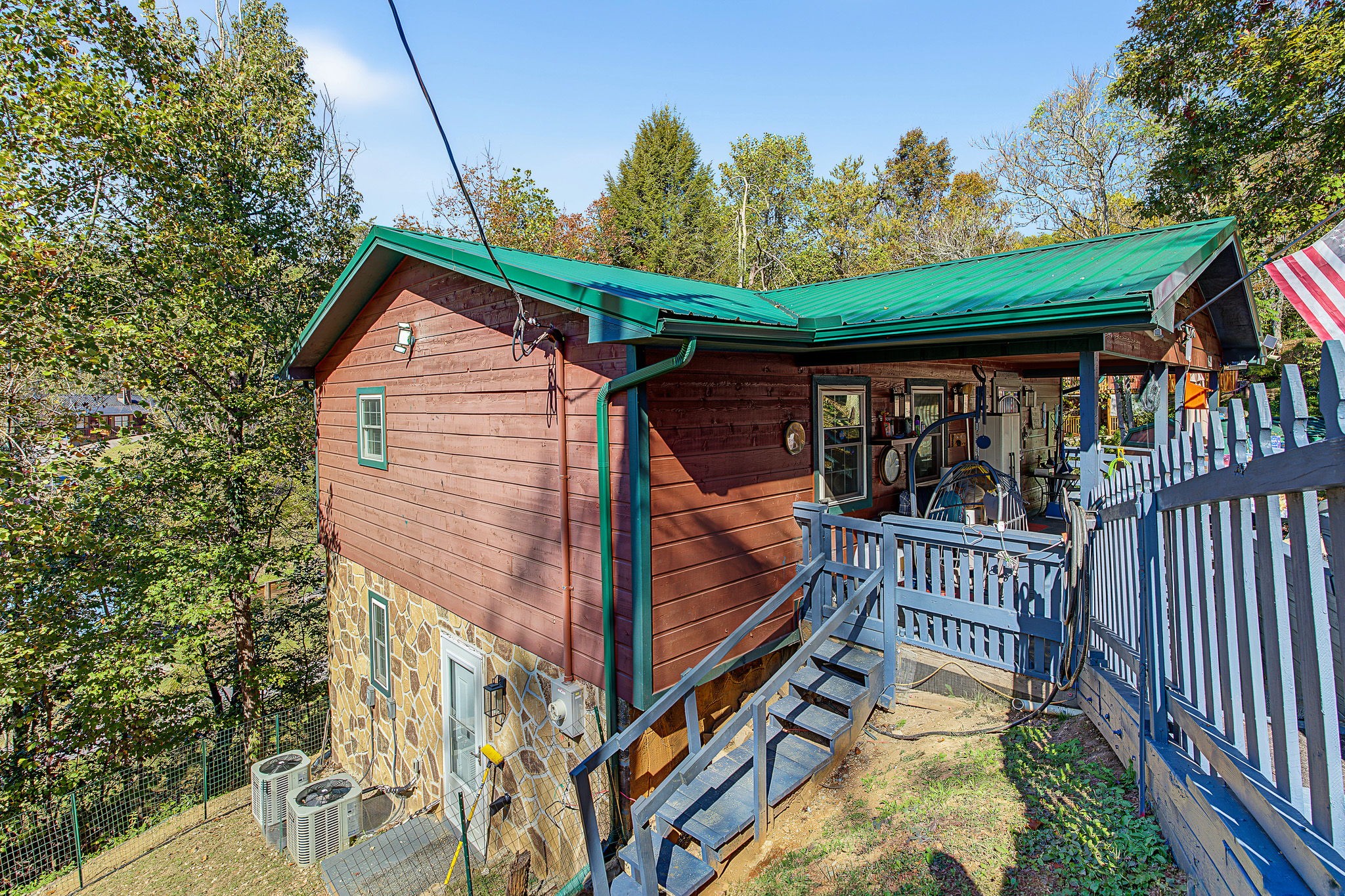 1725 Red Bone Way Property Photo 33