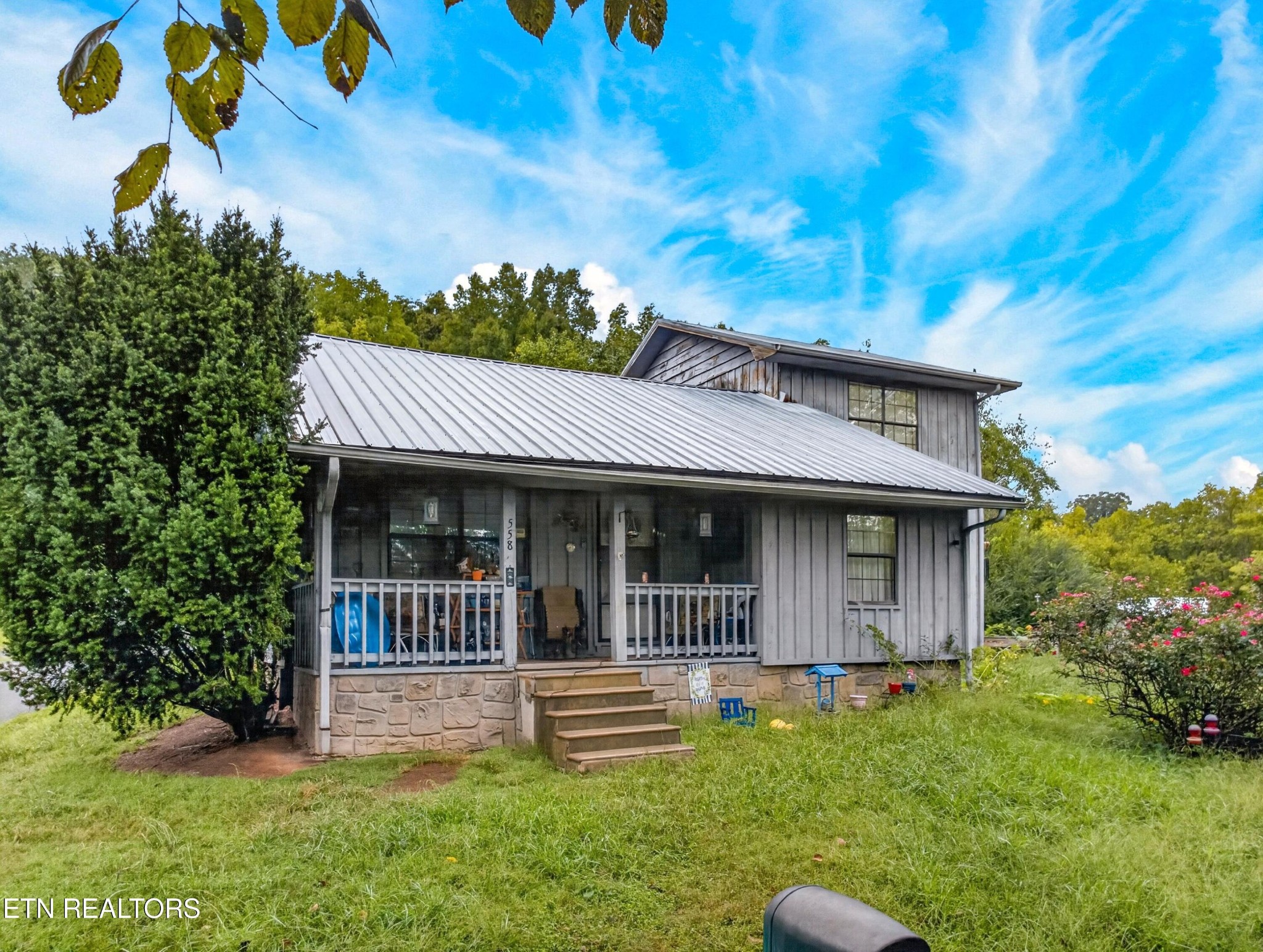 558 Black Walnut St Property Photo 1