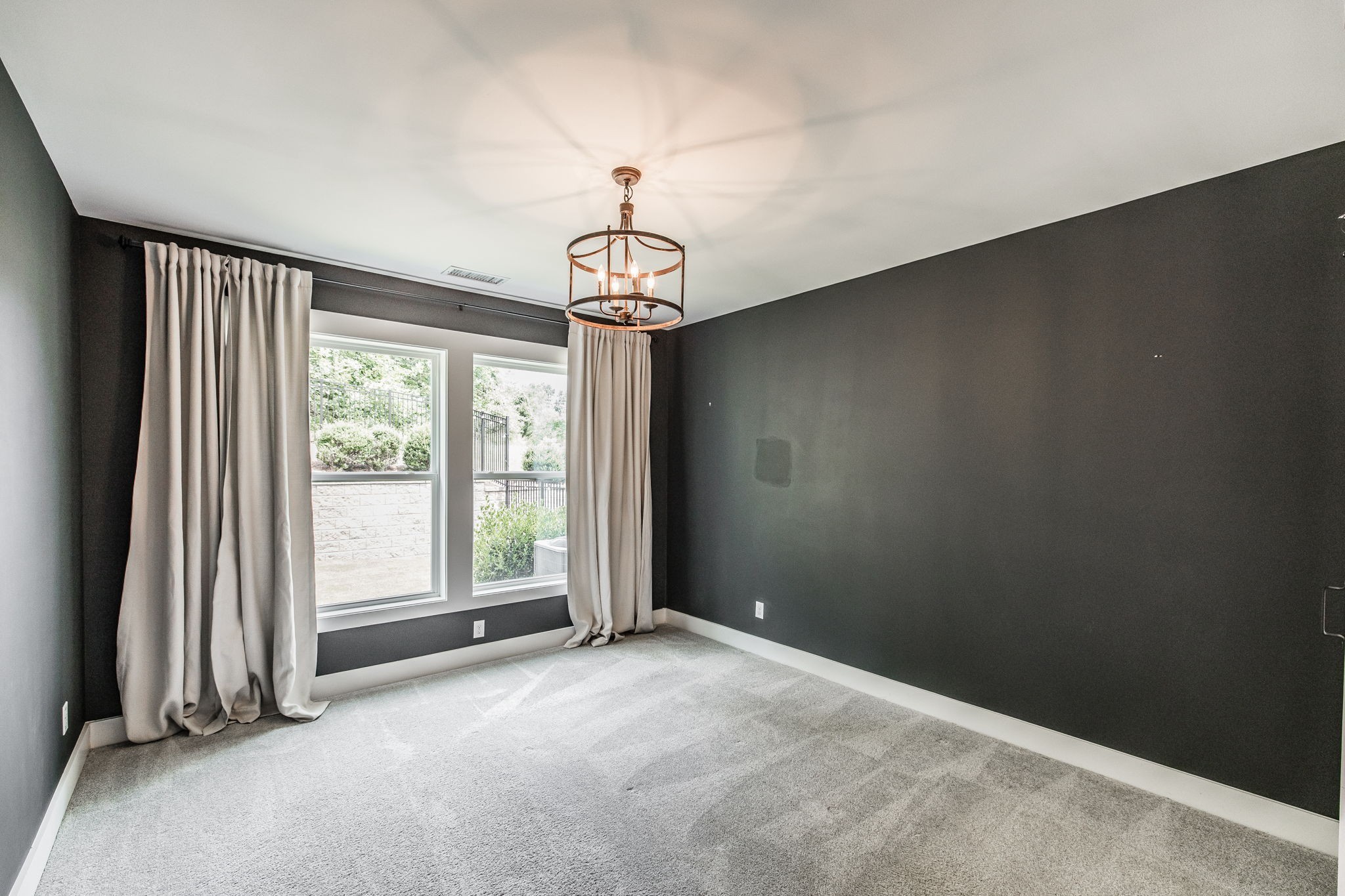 210 Woodhall Ct Property Photo 47
