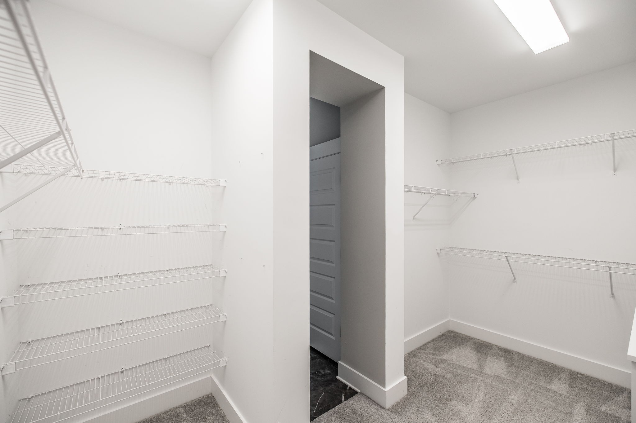 210 Woodhall Ct Property Photo 62