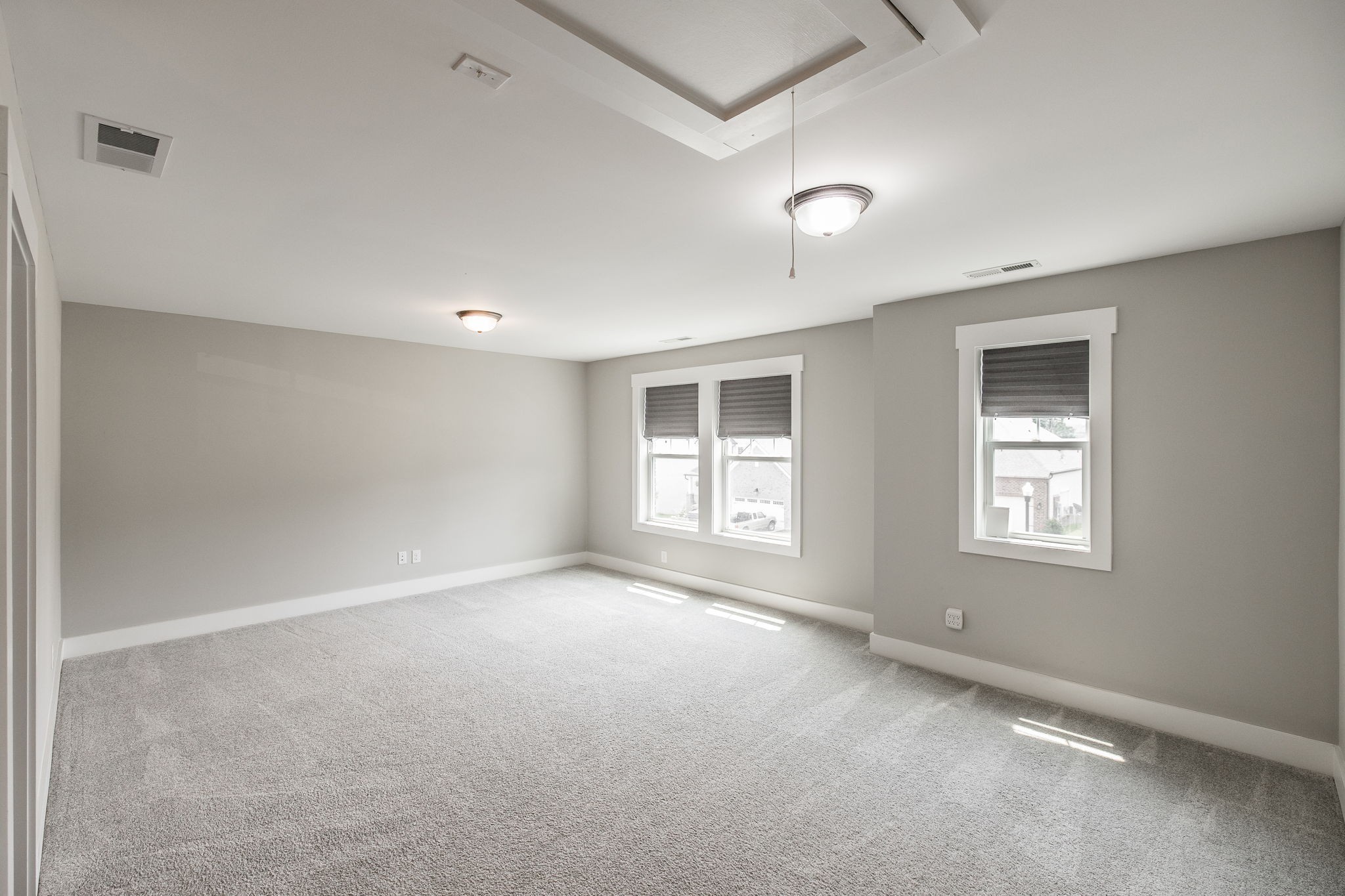210 Woodhall Ct Property Photo 65