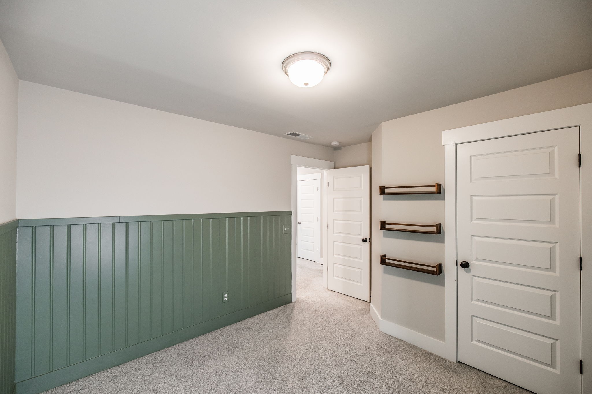 210 Woodhall Ct Property Photo 74