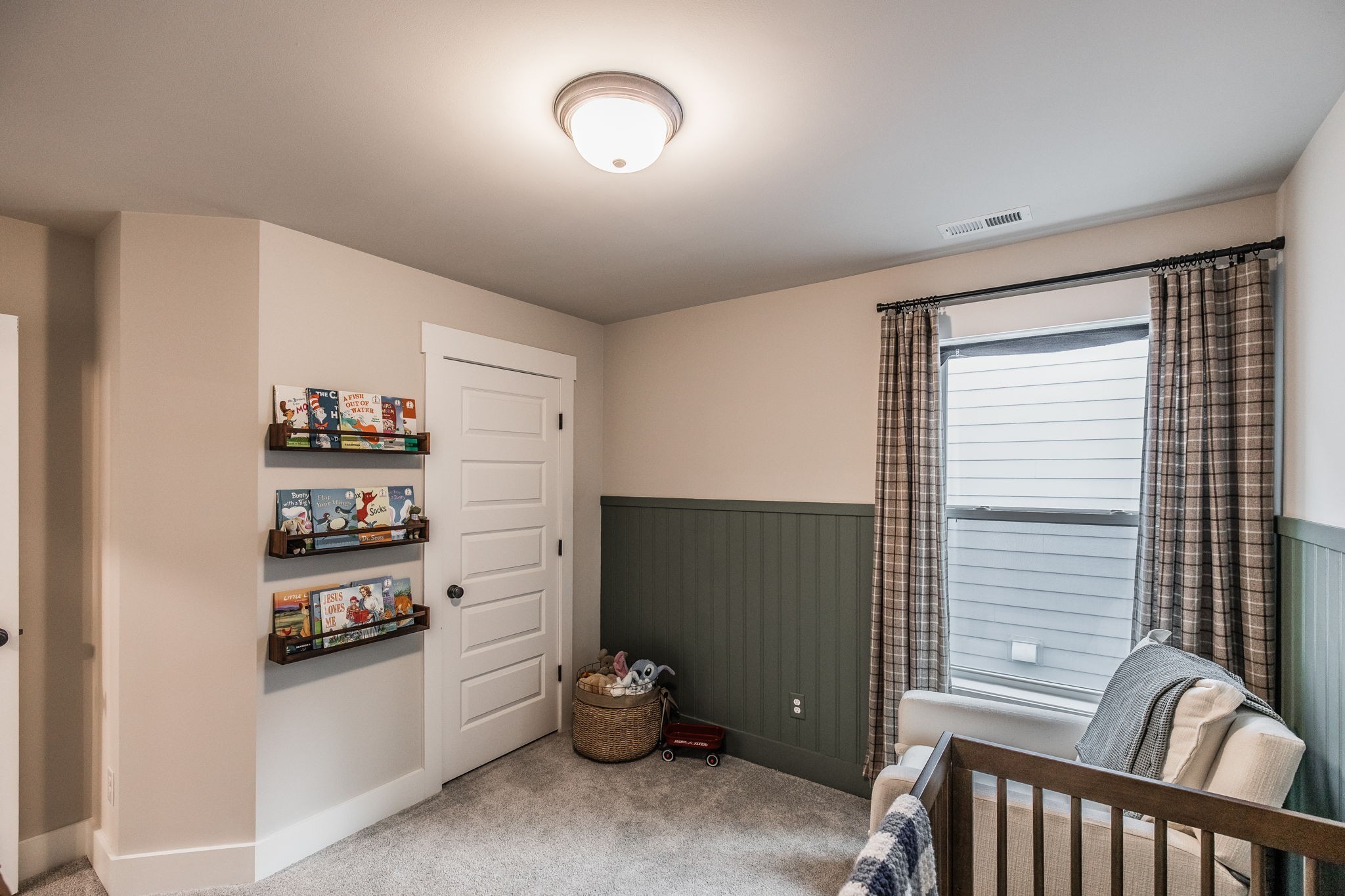 210 Woodhall Ct Property Photo 75