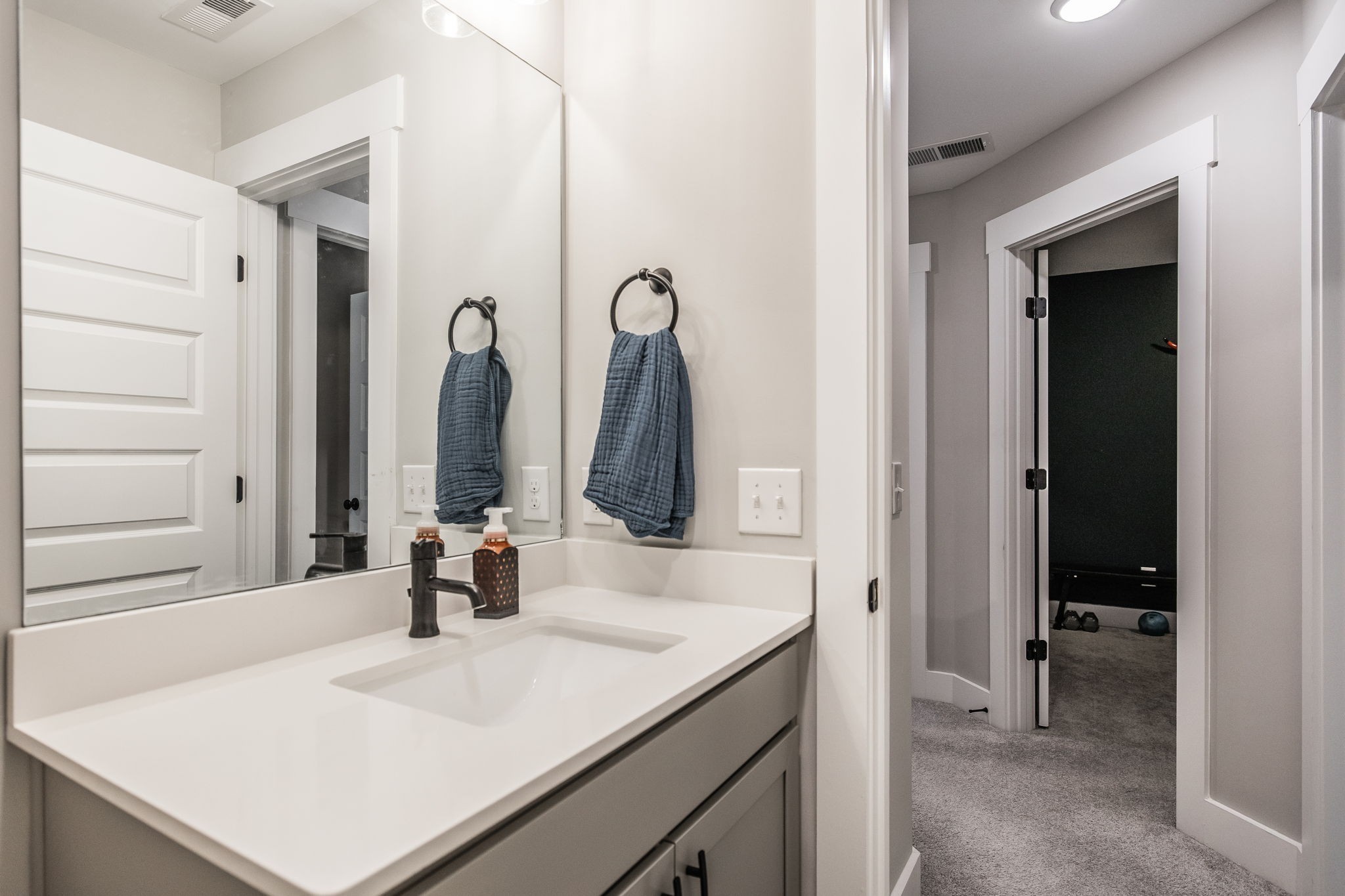 210 Woodhall Ct Property Photo 79
