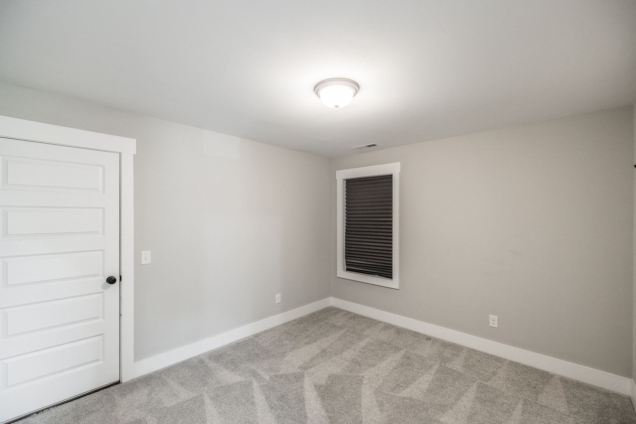 210 Woodhall Ct Property Photo 80