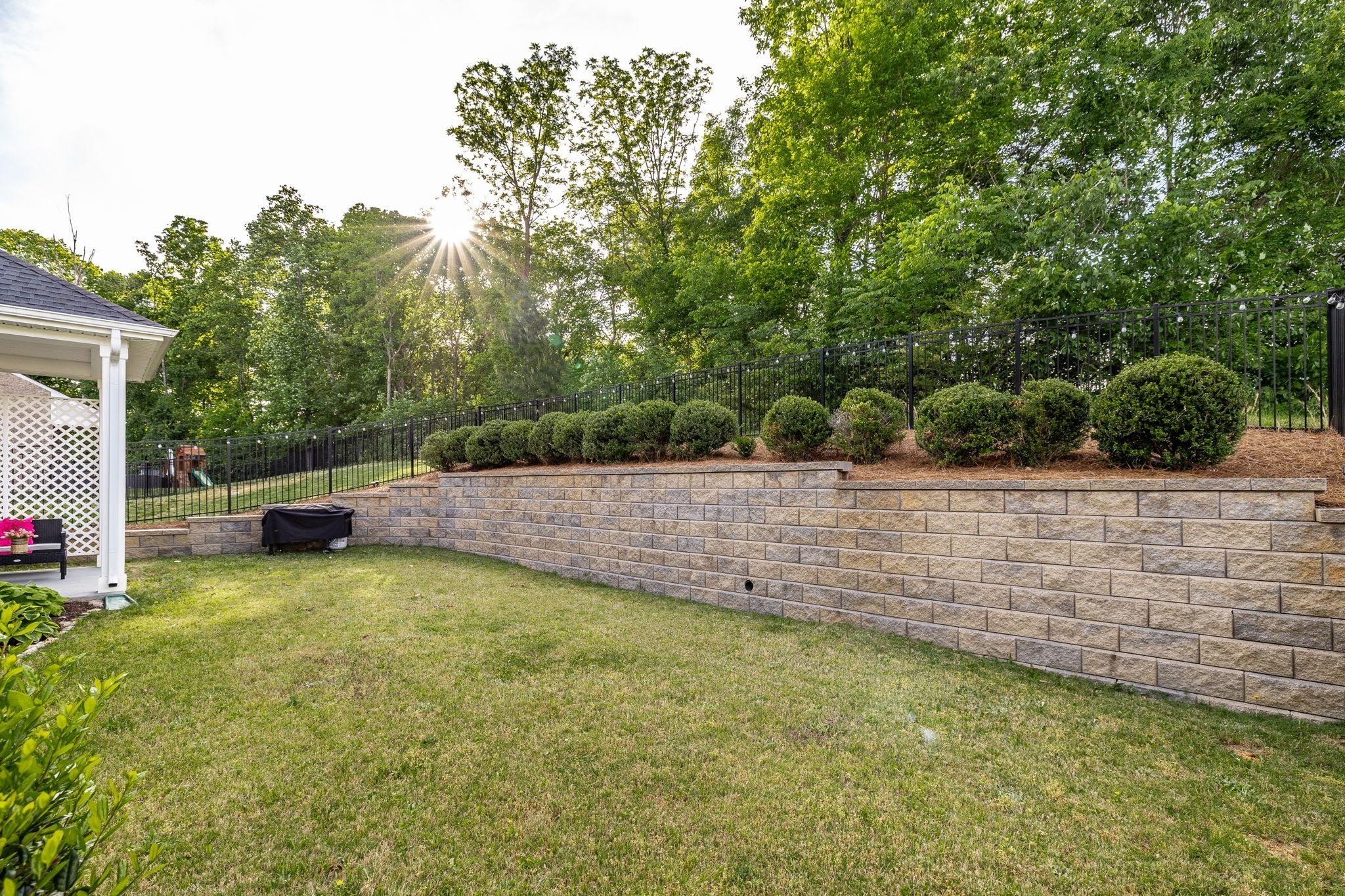 210 Woodhall Ct Property Photo 89