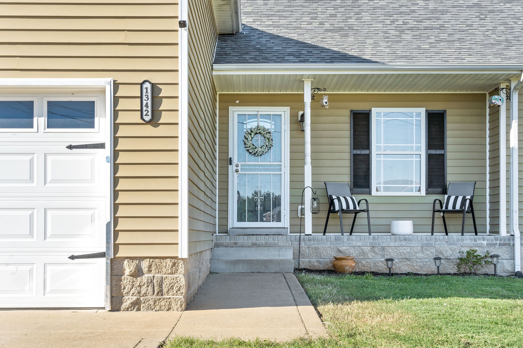 1342 Loren Cir Property Photo 5