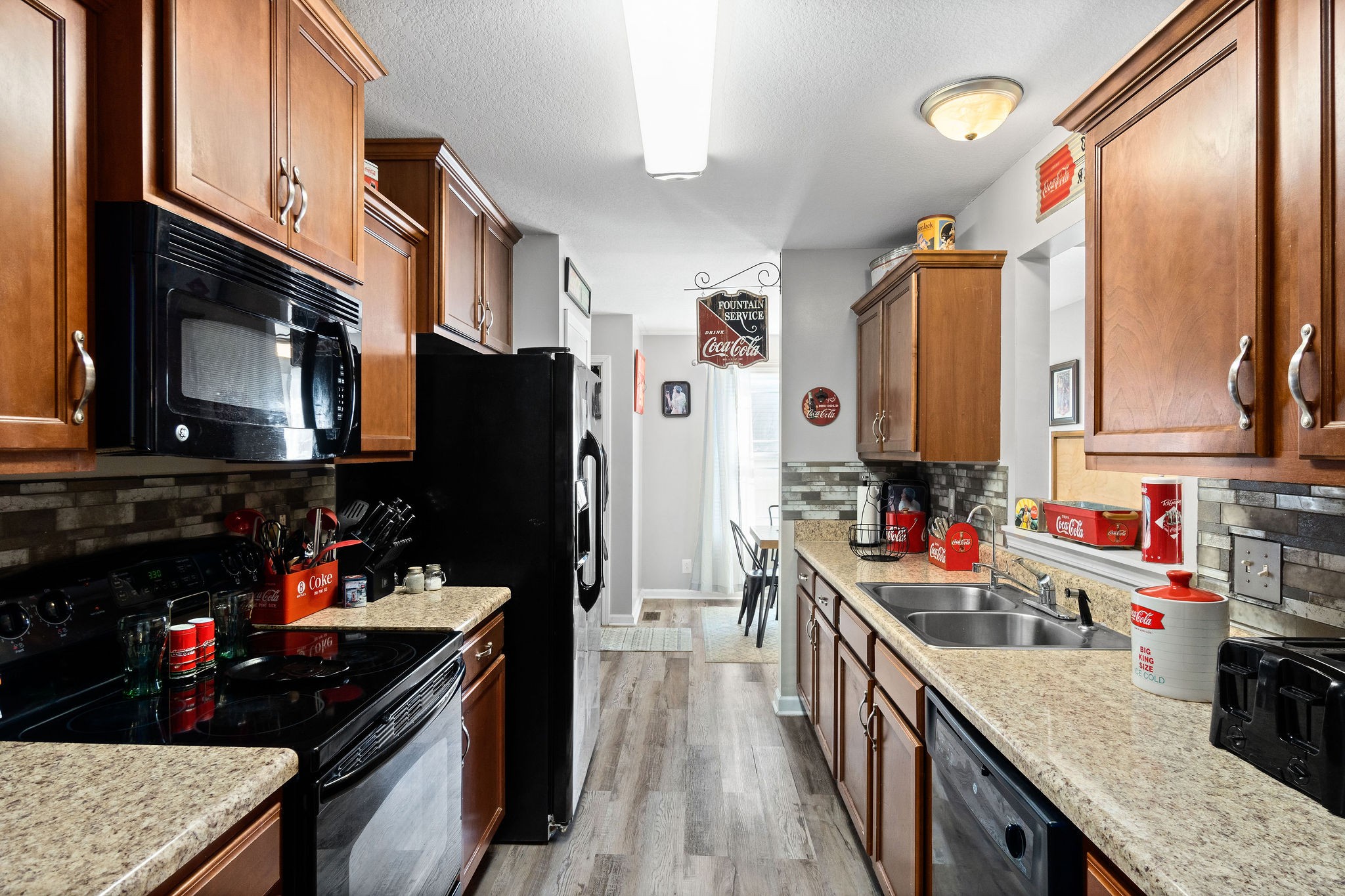 1342 Loren Cir Property Photo 16