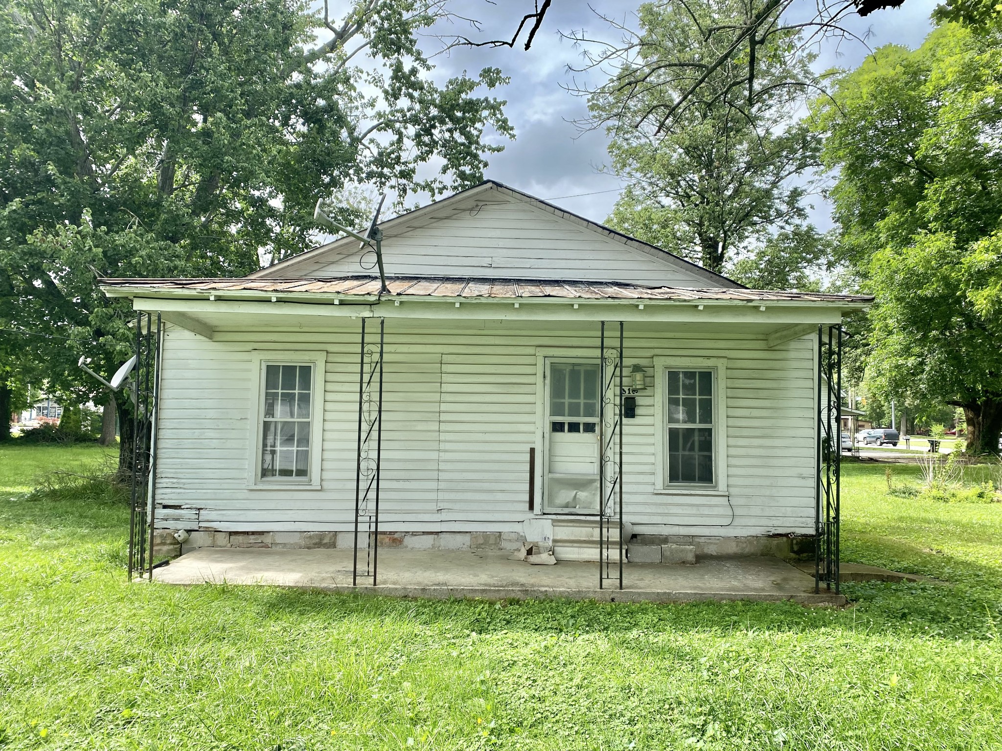 112 S Anderson St Property Photo 4
