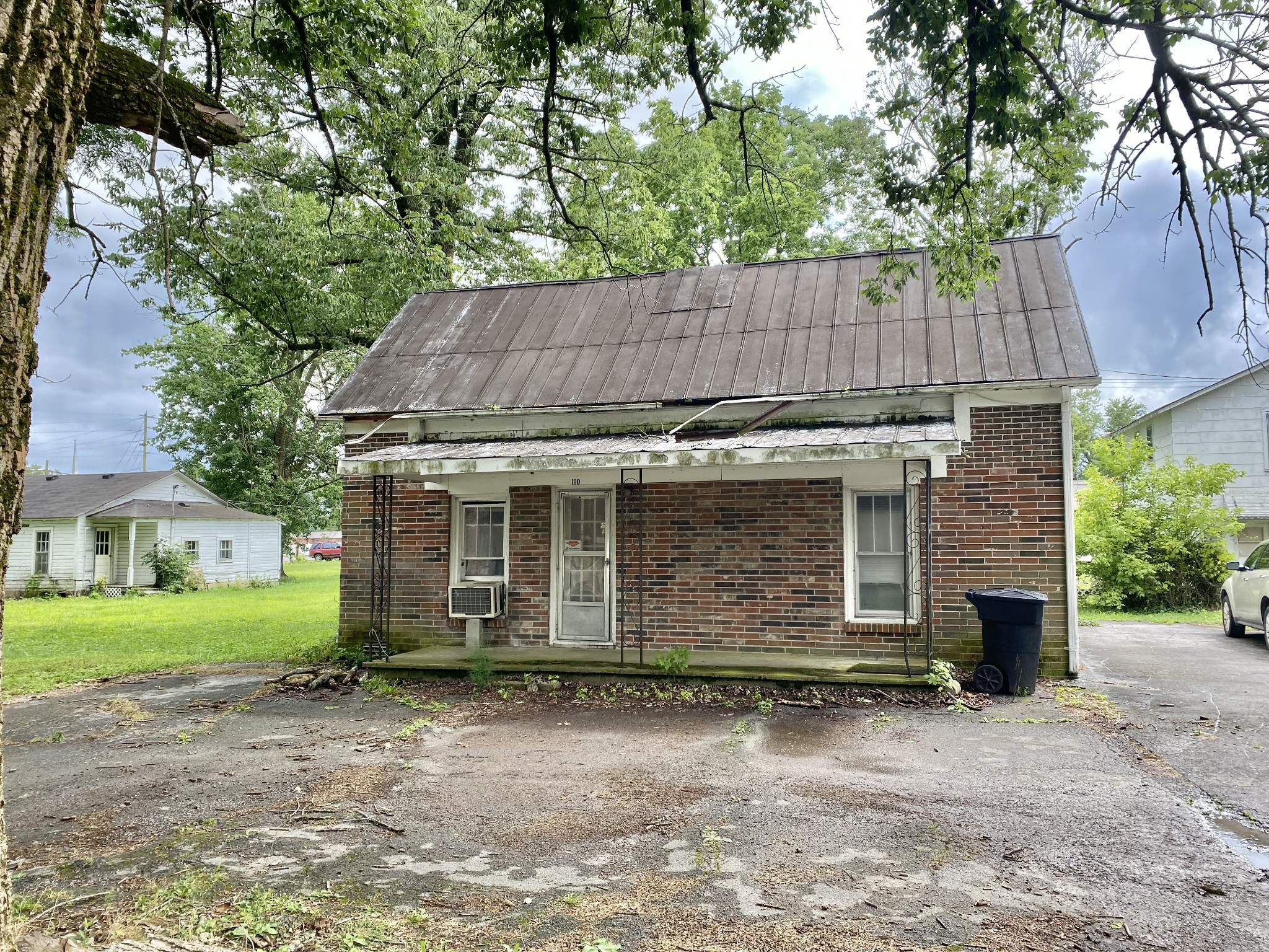112 S Anderson St Property Photo 13