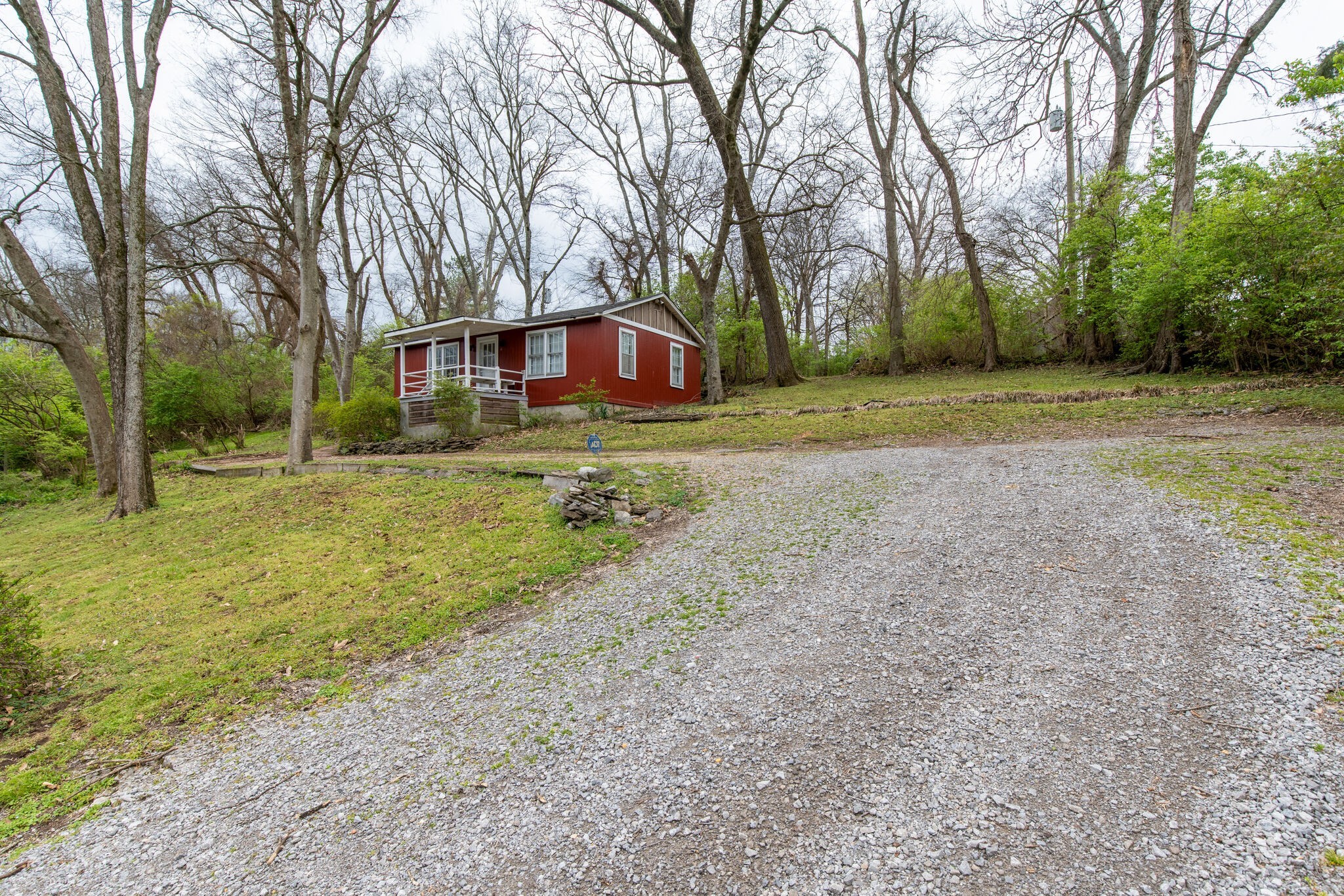 4119 Moss Rose Dr Property Photo 3