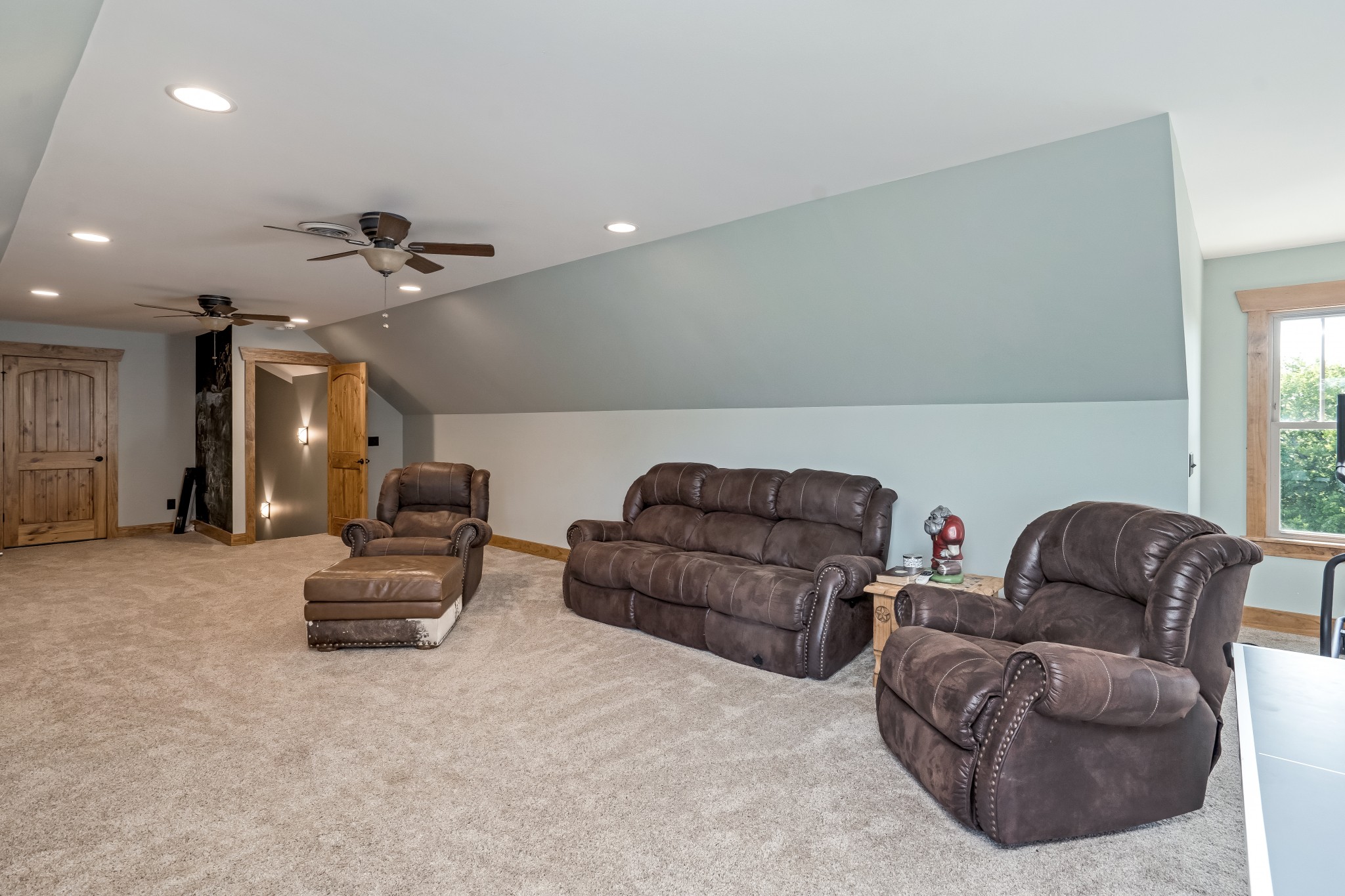 1068 Pickle Rd Property Photo 22