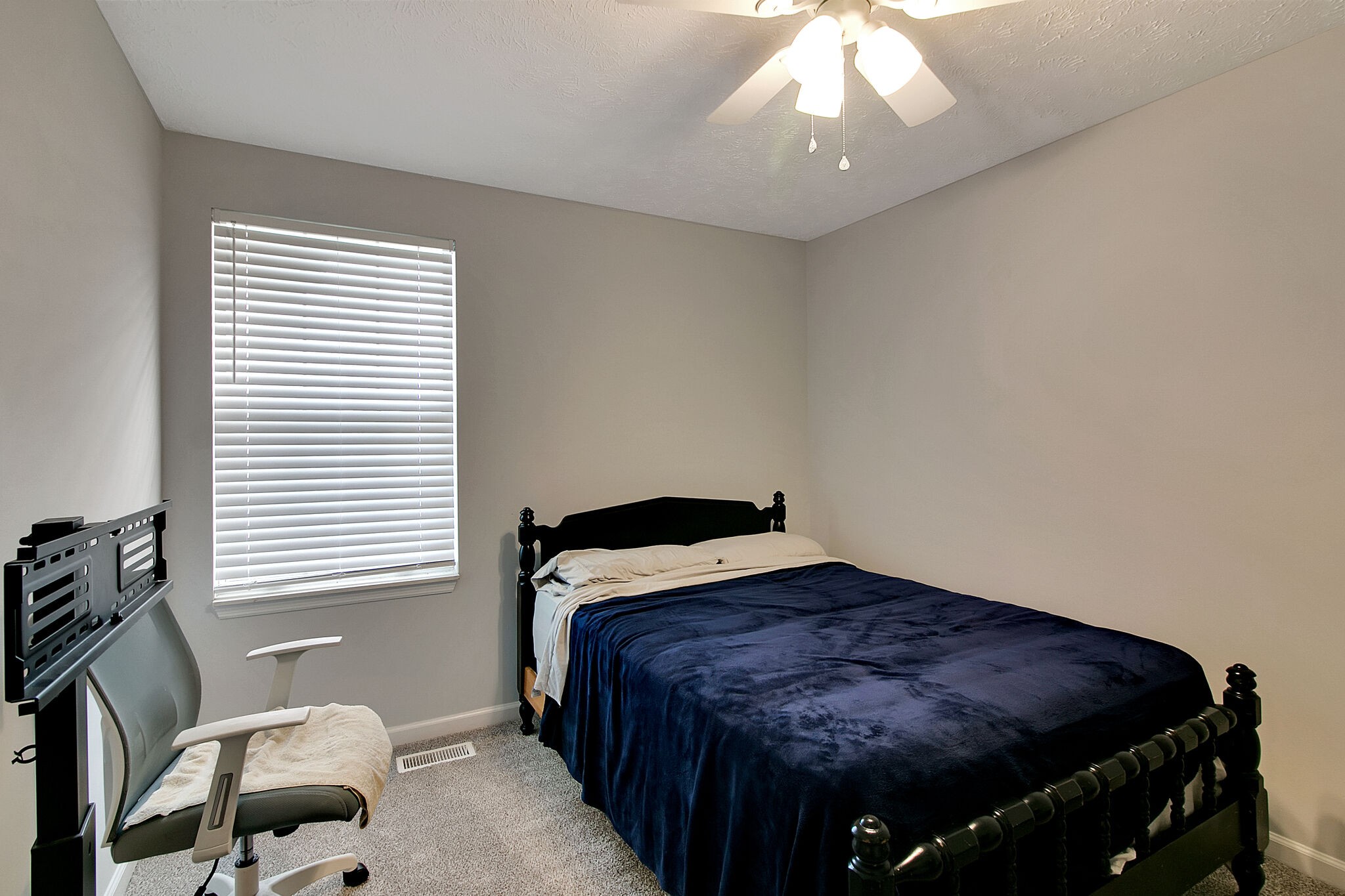 2401 Peachers Mill Rd Property Photo 18