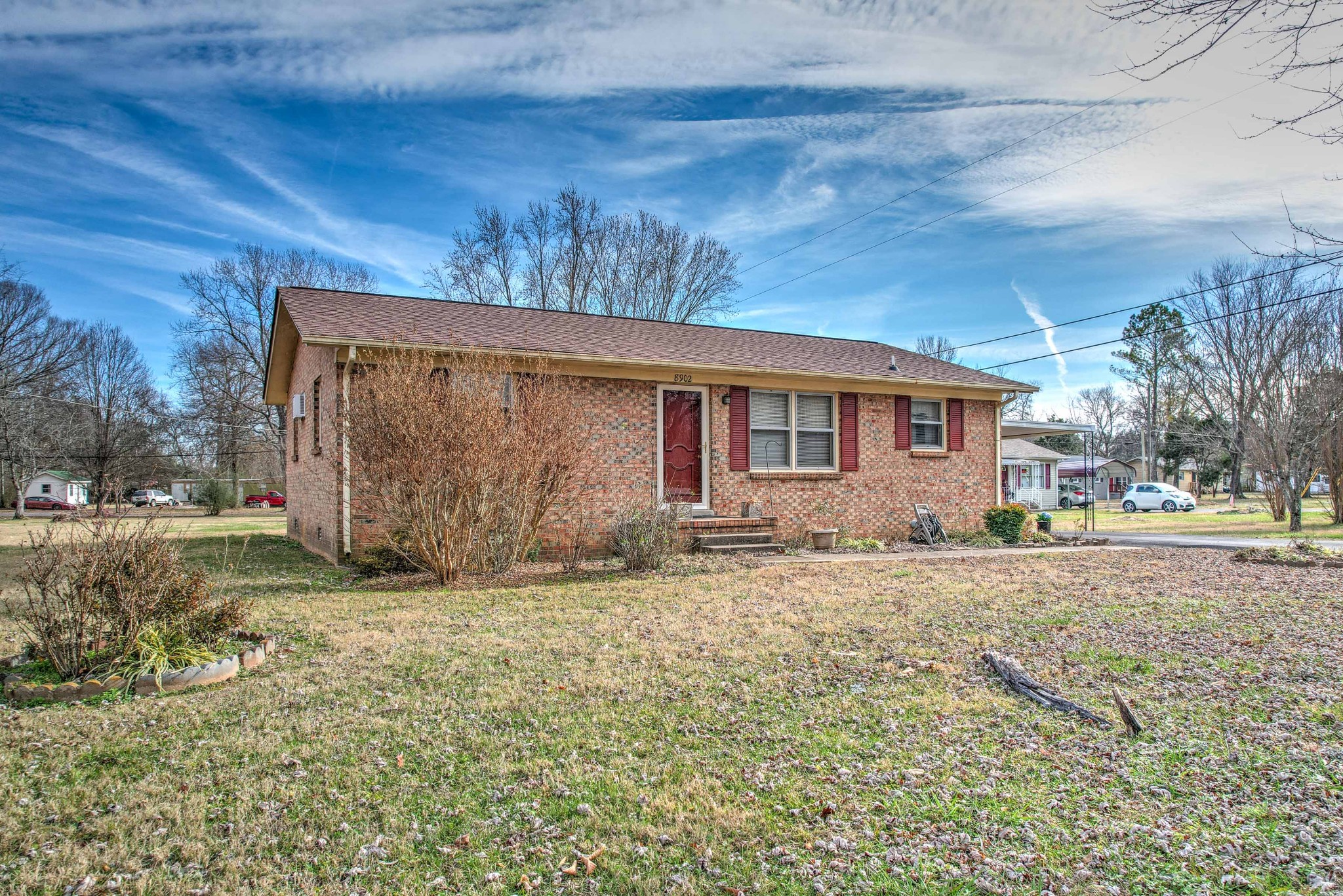 8902 Burleson Ln Property Photo 2