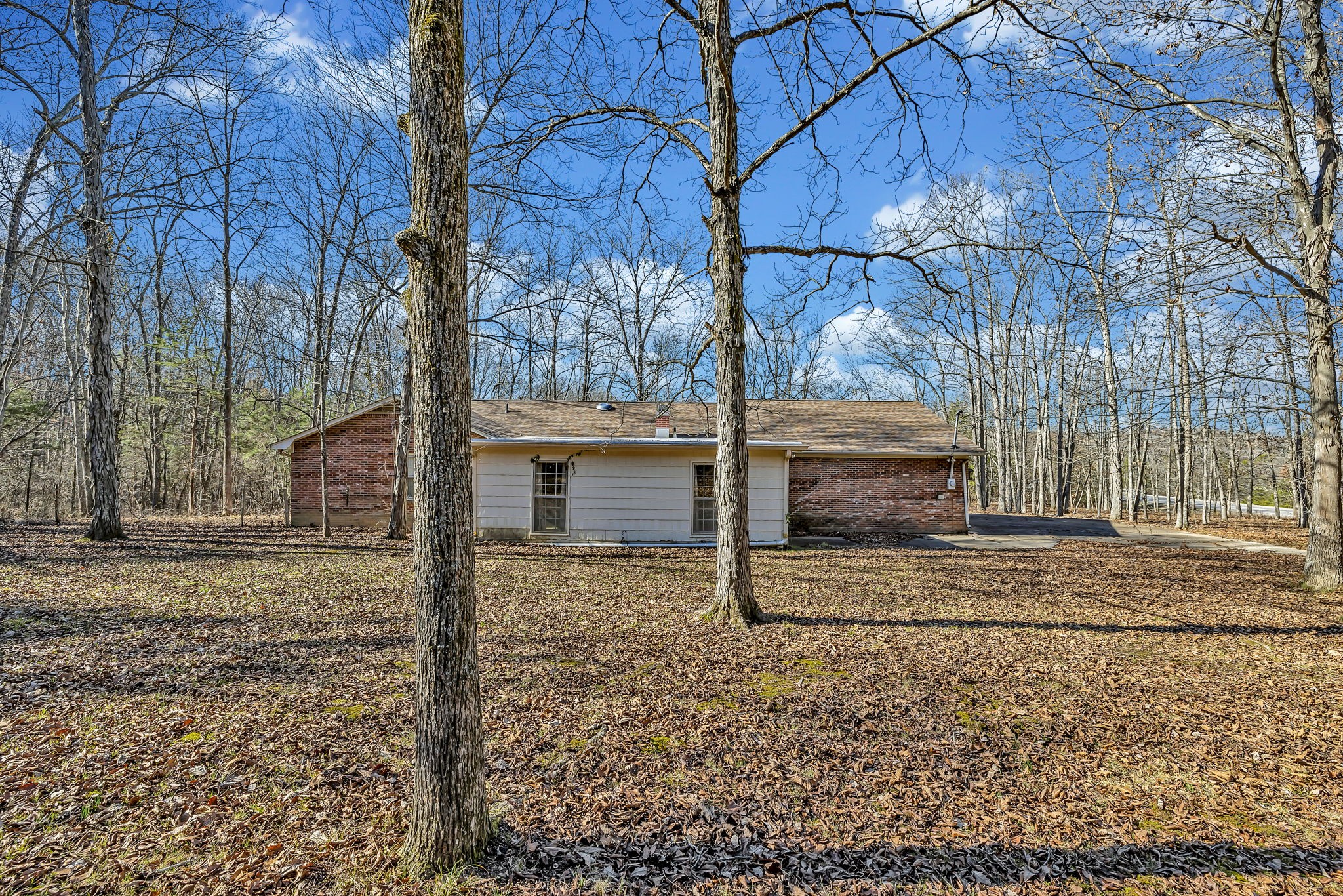 2027 New Columbia Hwy Property Photo 34