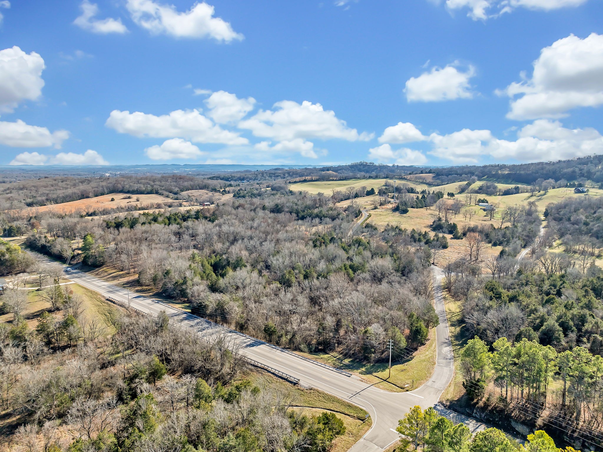 2027 New Columbia Hwy Property Photo 41