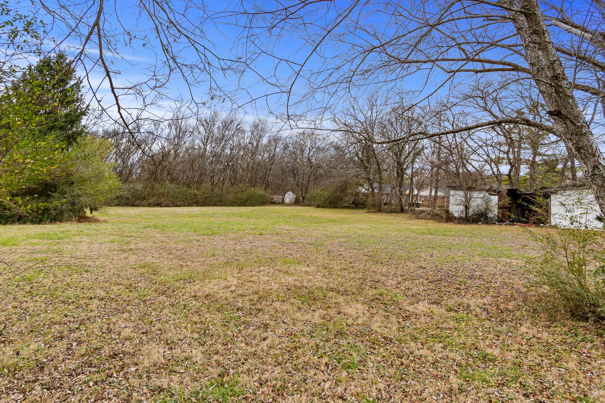 2404 Depot St Property Photo 9