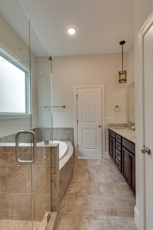 1181 Bear Branch Circle Property Photo 6