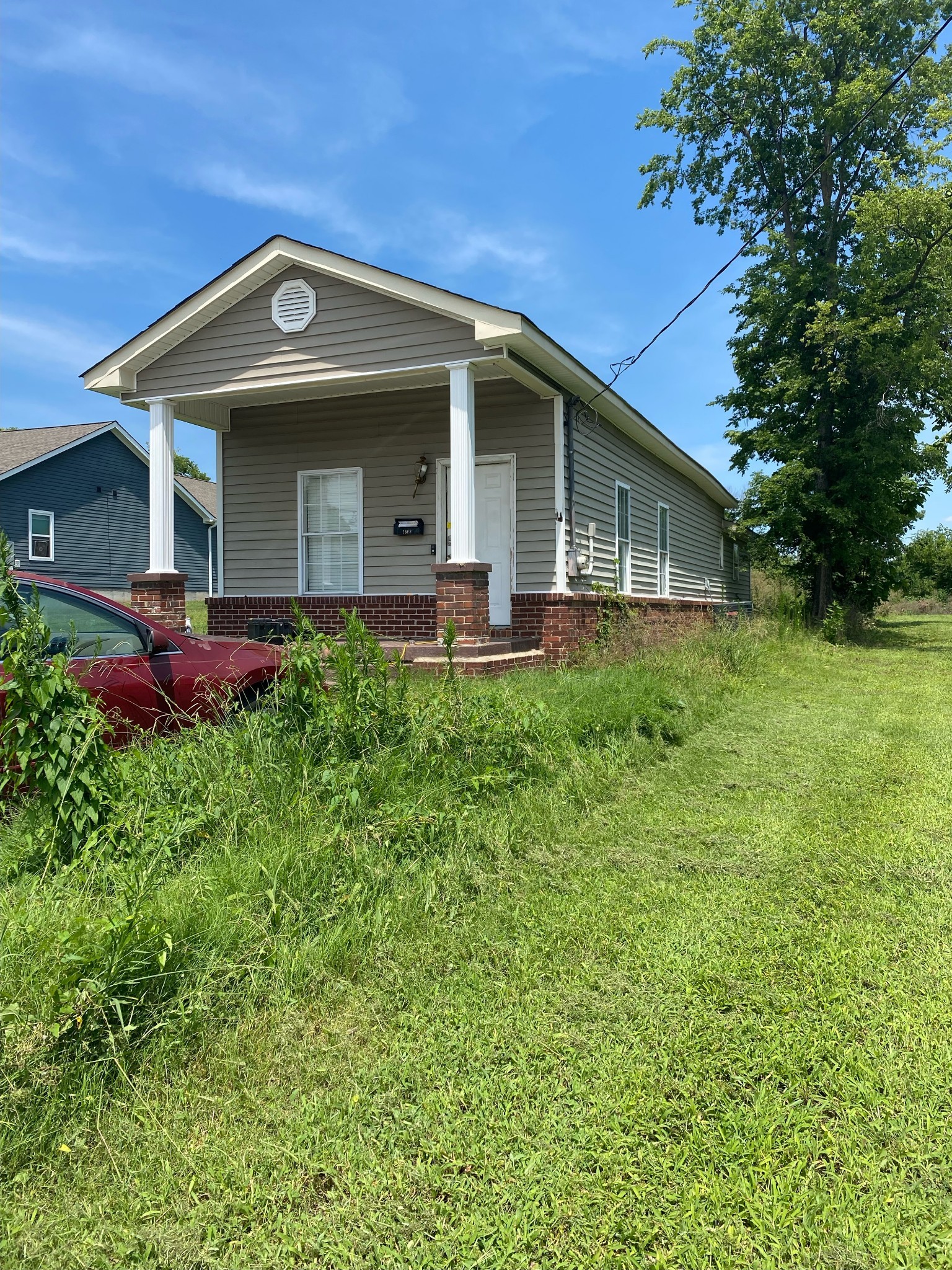 1608 Dr Db Todd Jr Blvd Property Photo 3