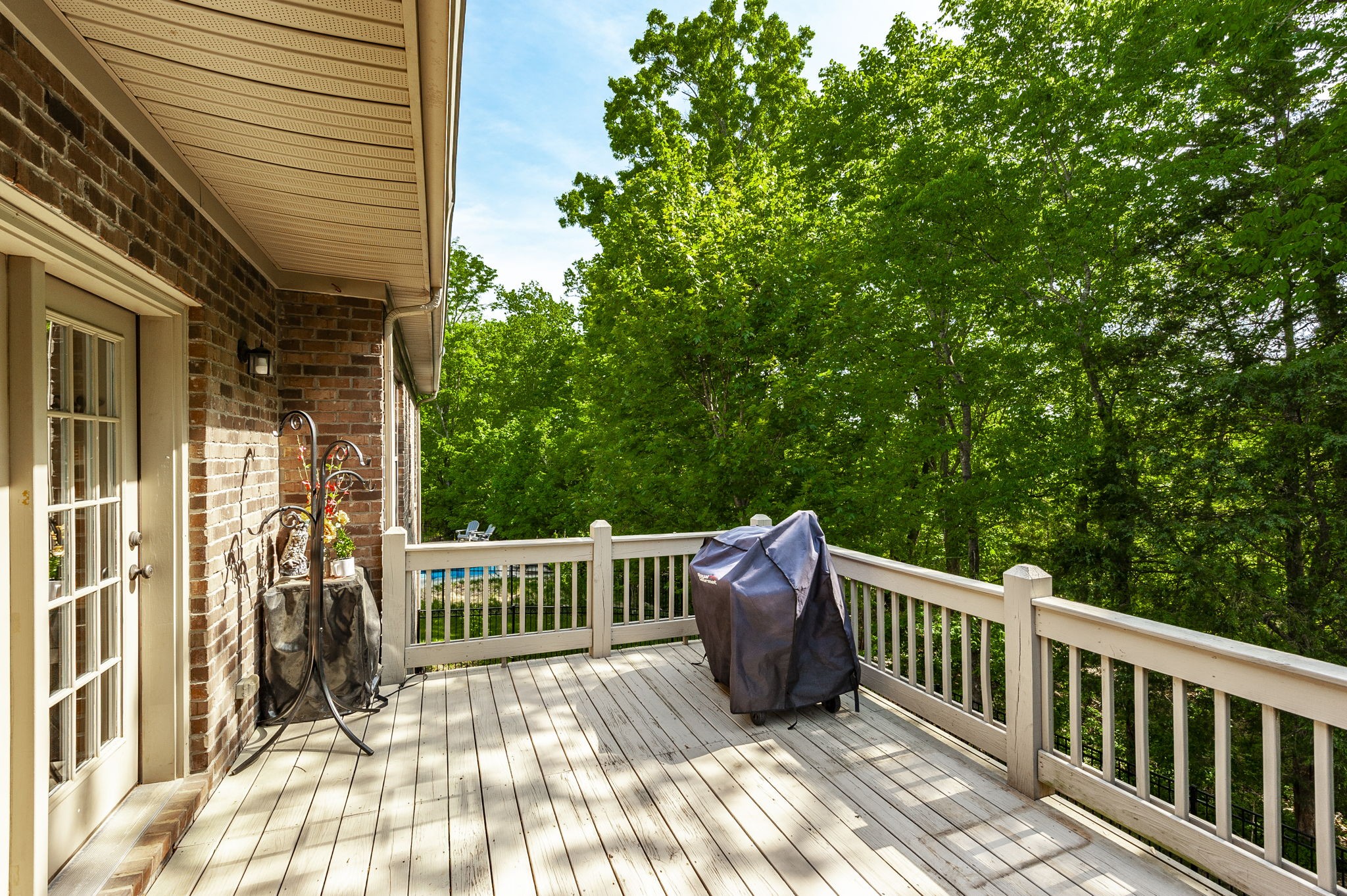 1042 Tower Hill Ln Property Photo 7