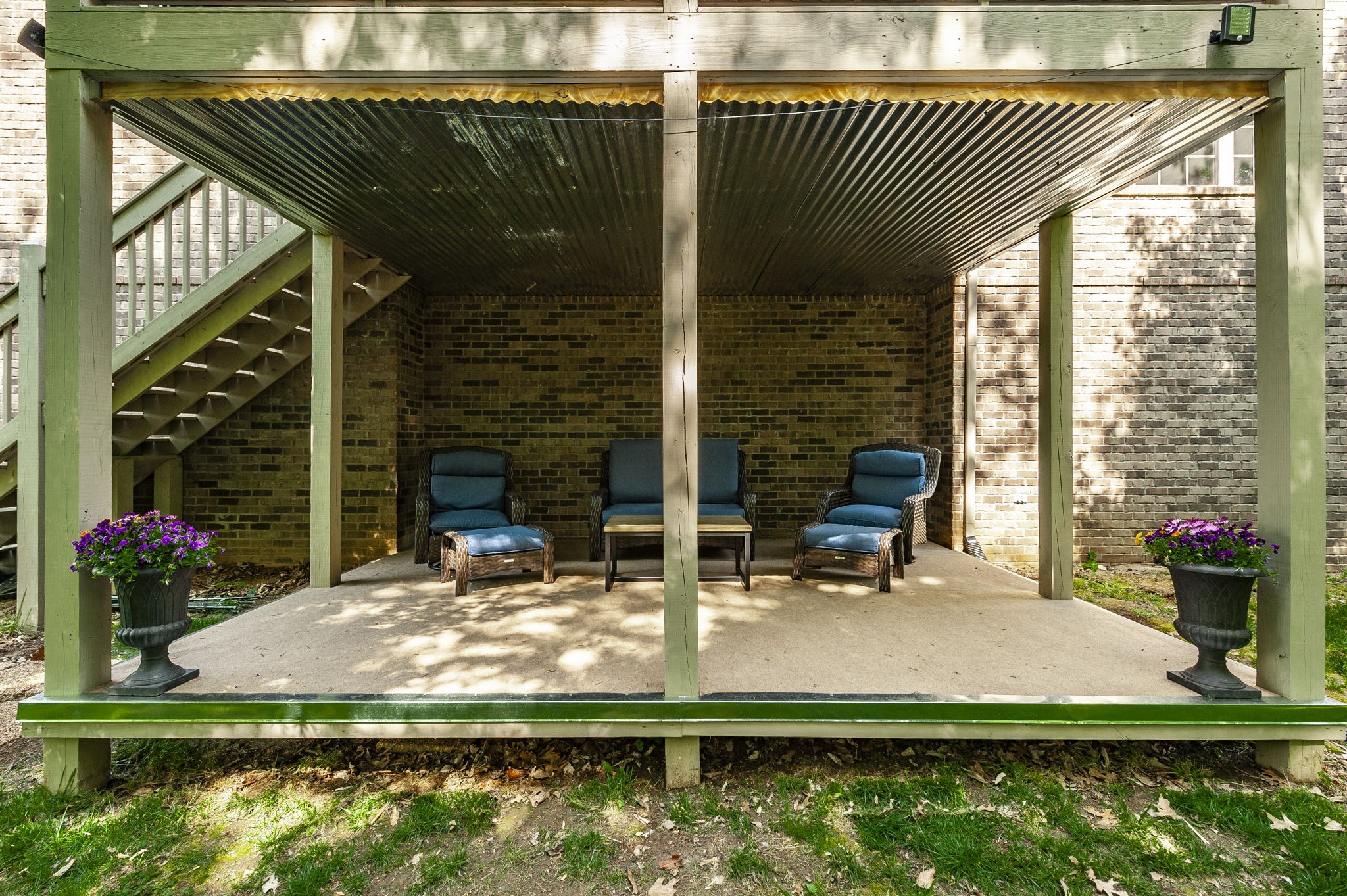 1042 Tower Hill Ln Property Photo 18