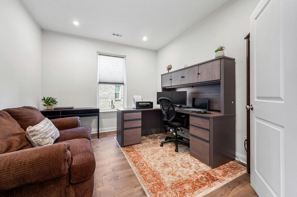 1813 Ableson Way Property Photo 8