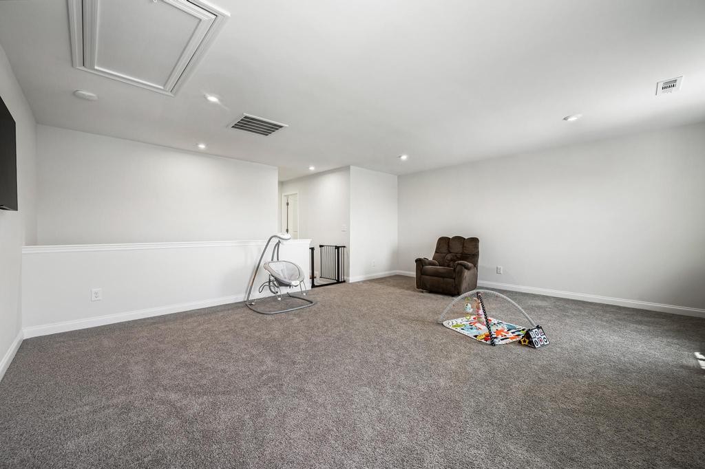 1813 Ableson Way Property Photo 29