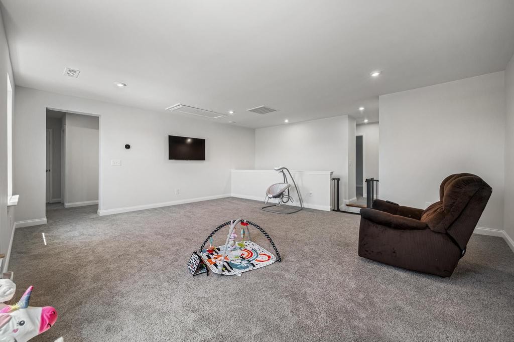 1813 Ableson Way Property Photo 32