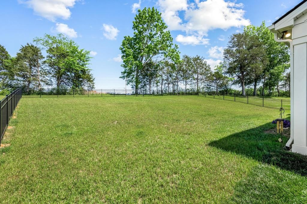 1813 Ableson Way Property Photo 38