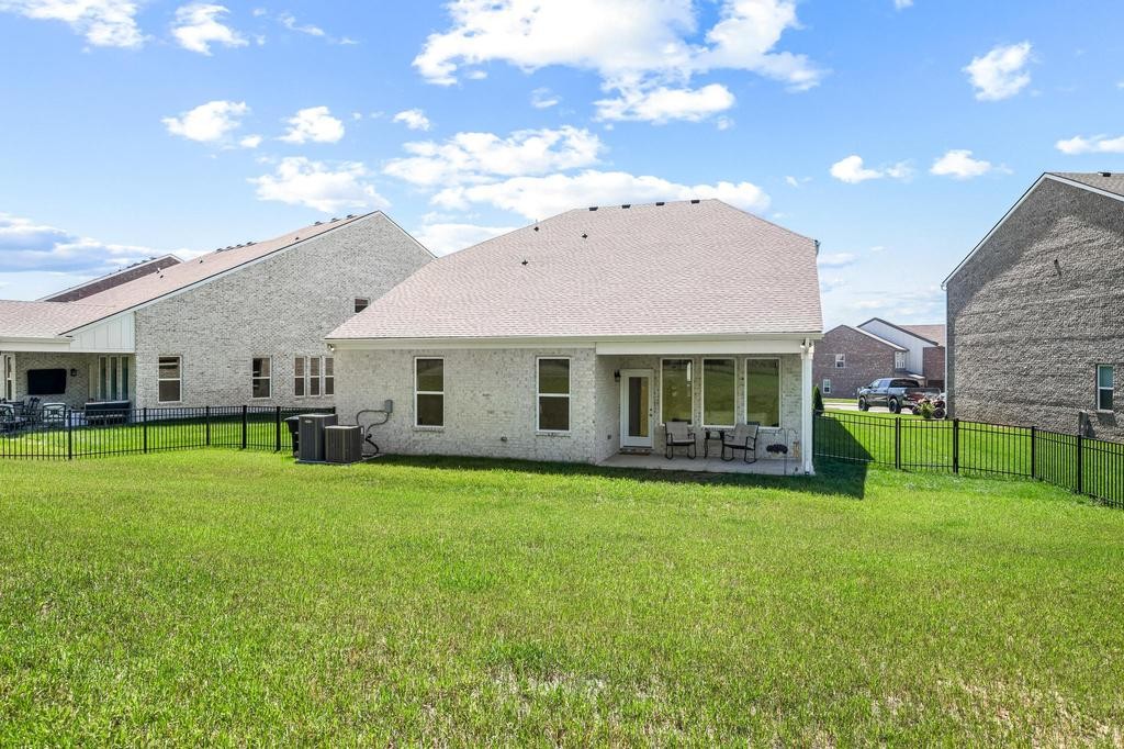 1813 Ableson Way Property Photo 39