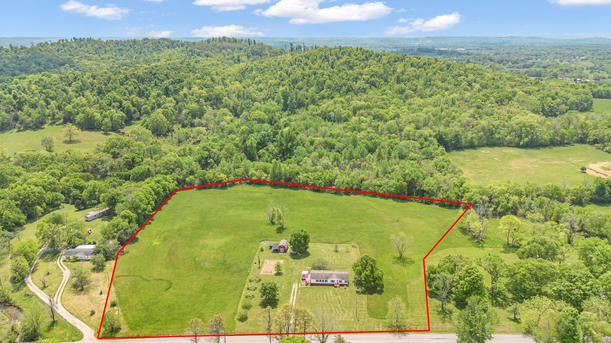 174 Higgins Rd Property Photo 1