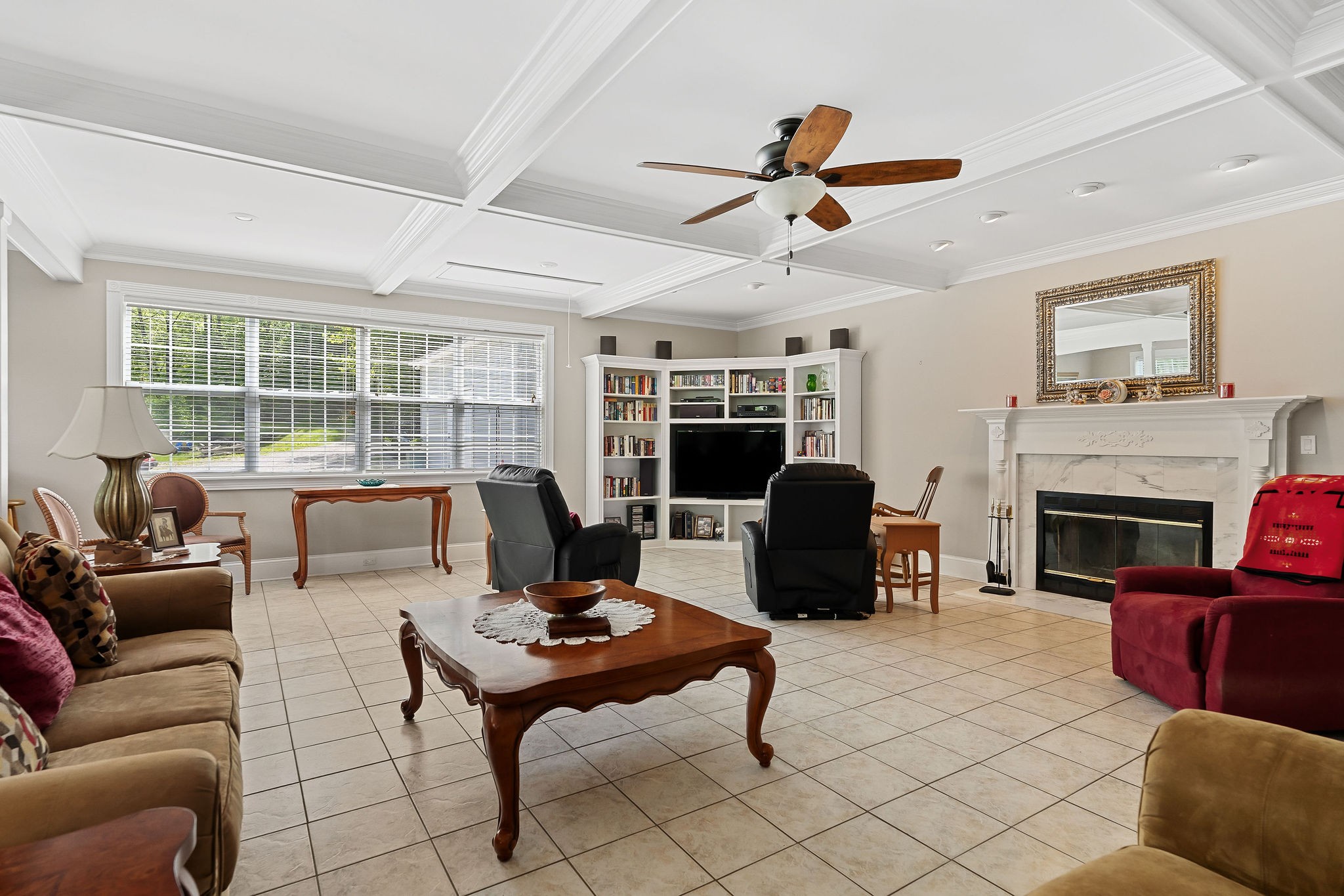 137 L W Lacy Rd Property Photo 8