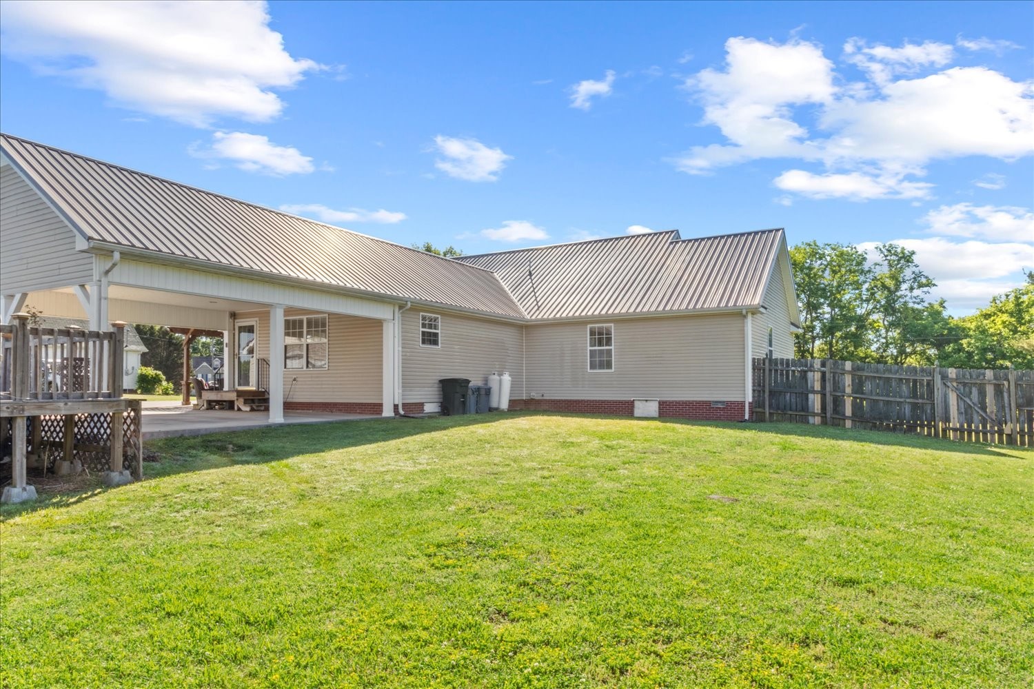 1570 Ragsdale Ln Property Photo 6
