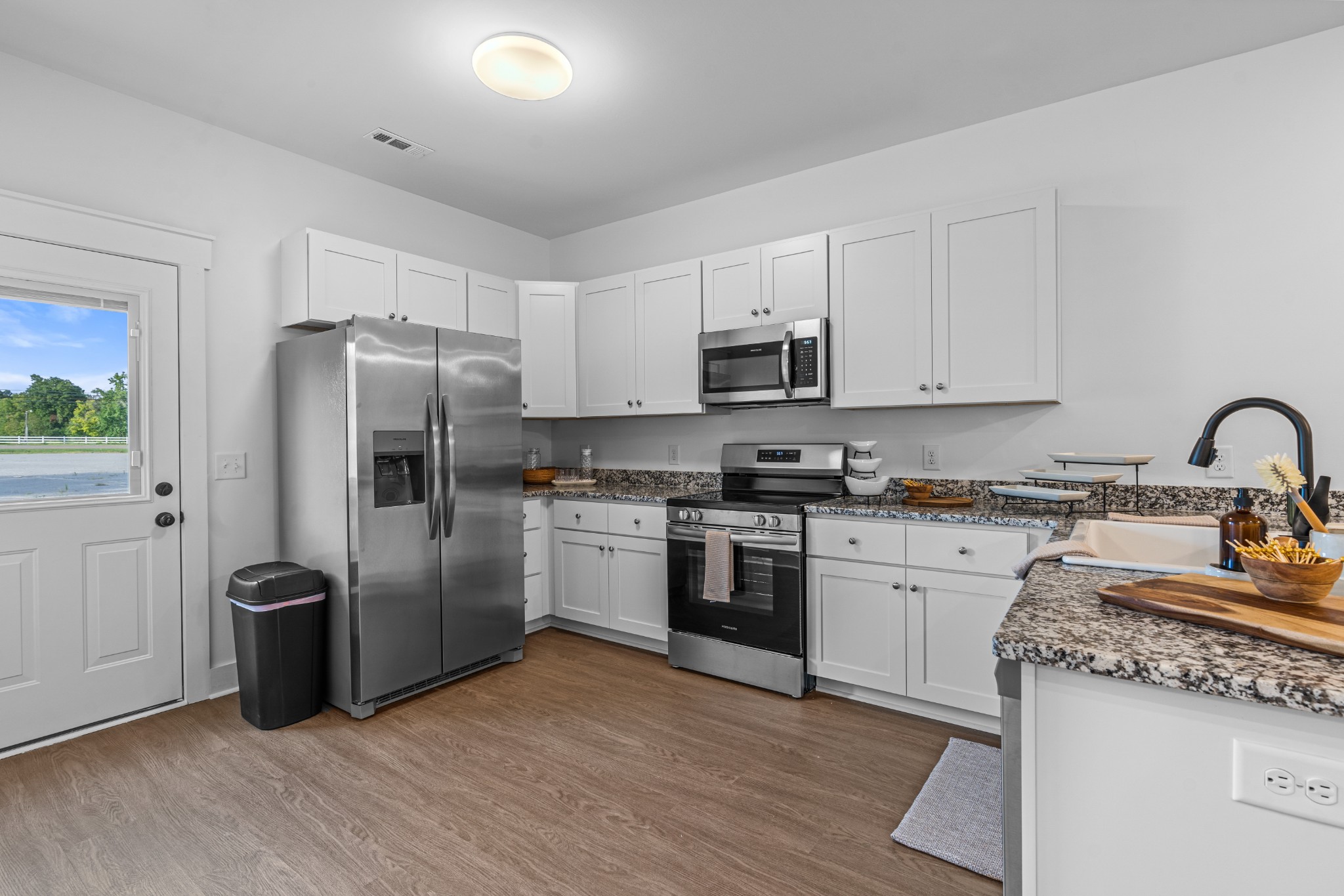 621 S Wall St Property Photo 13