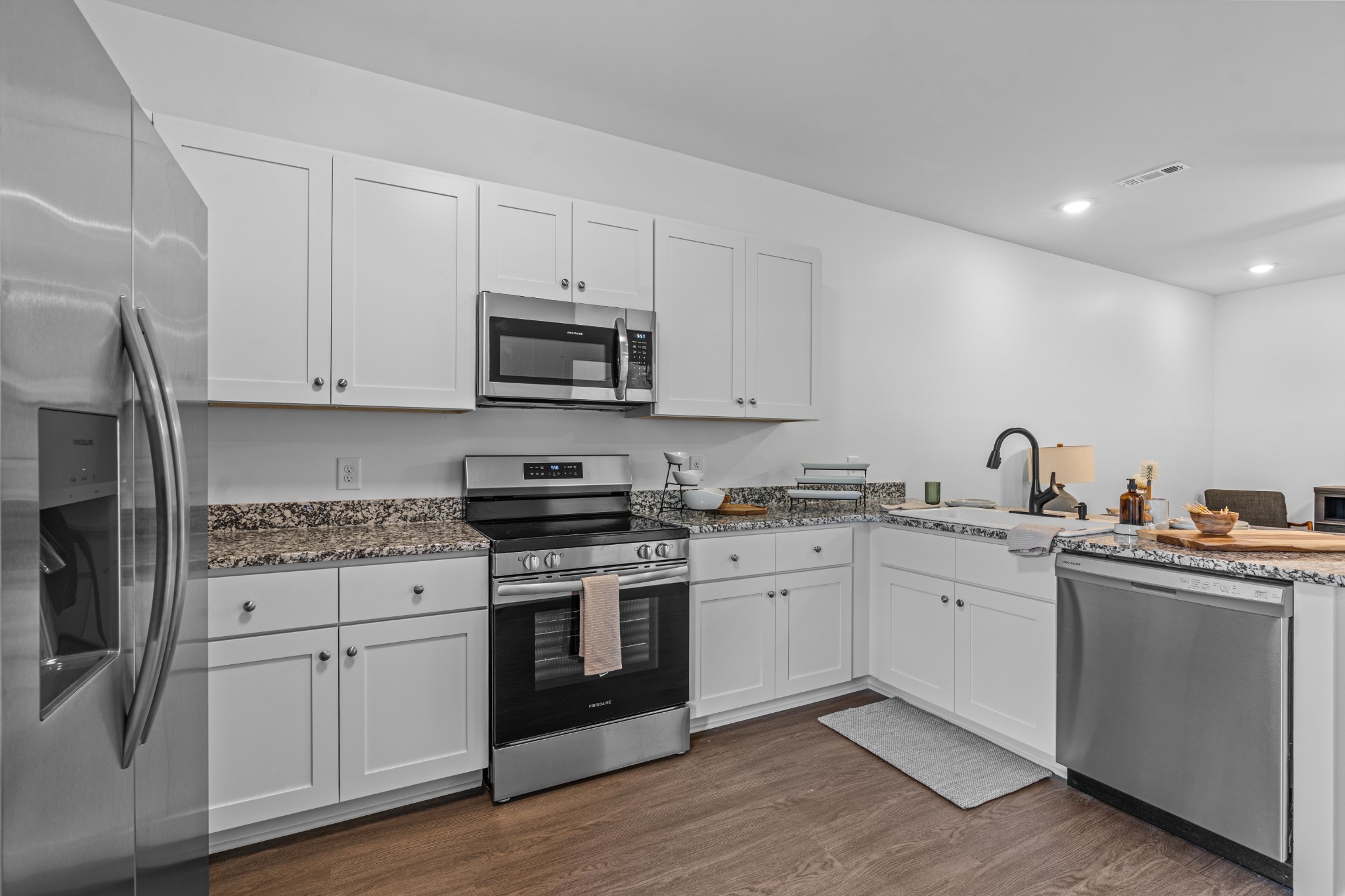 621 S Wall St Property Photo 14