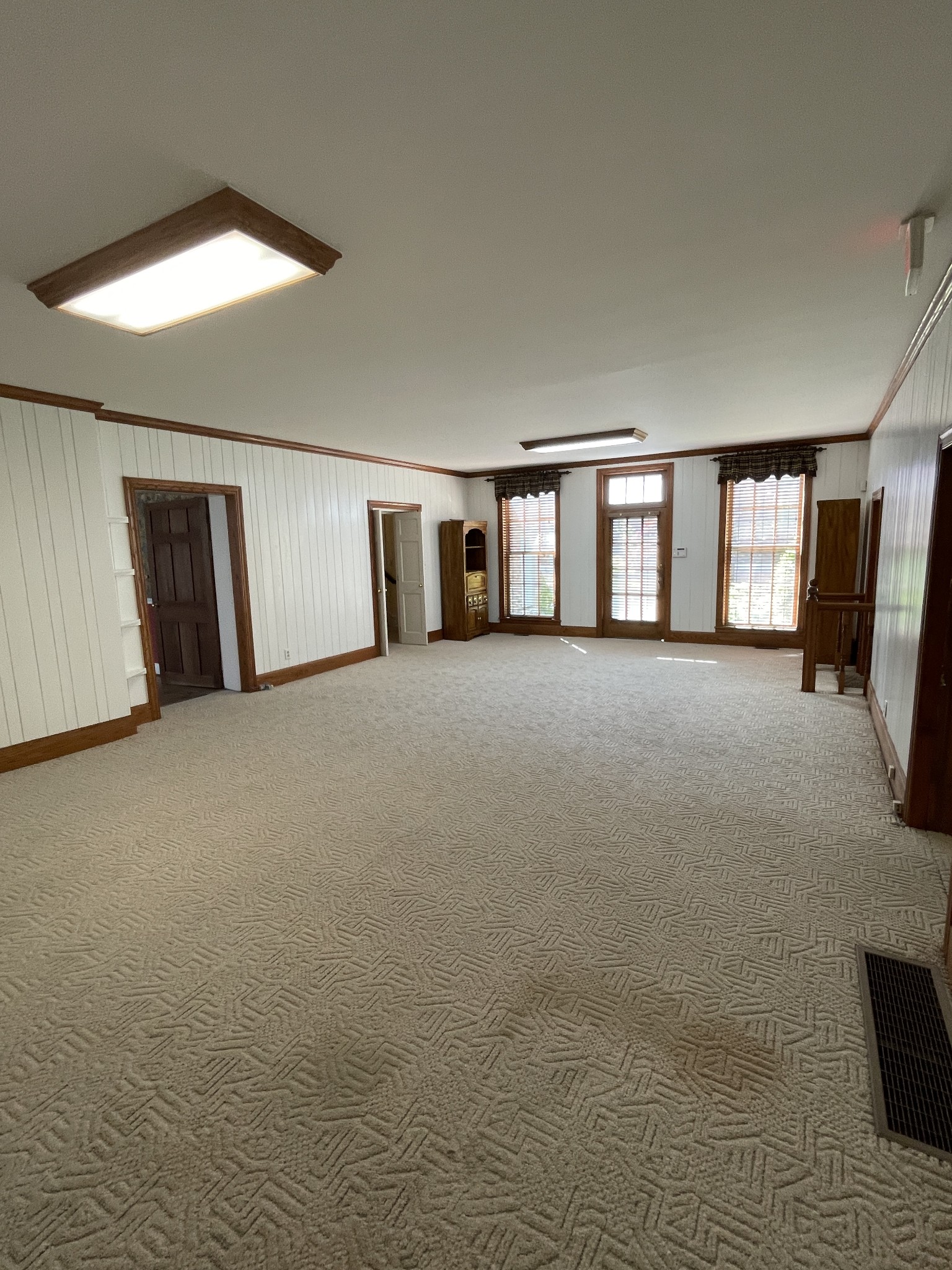 137 3rd Ave Property Photo 29