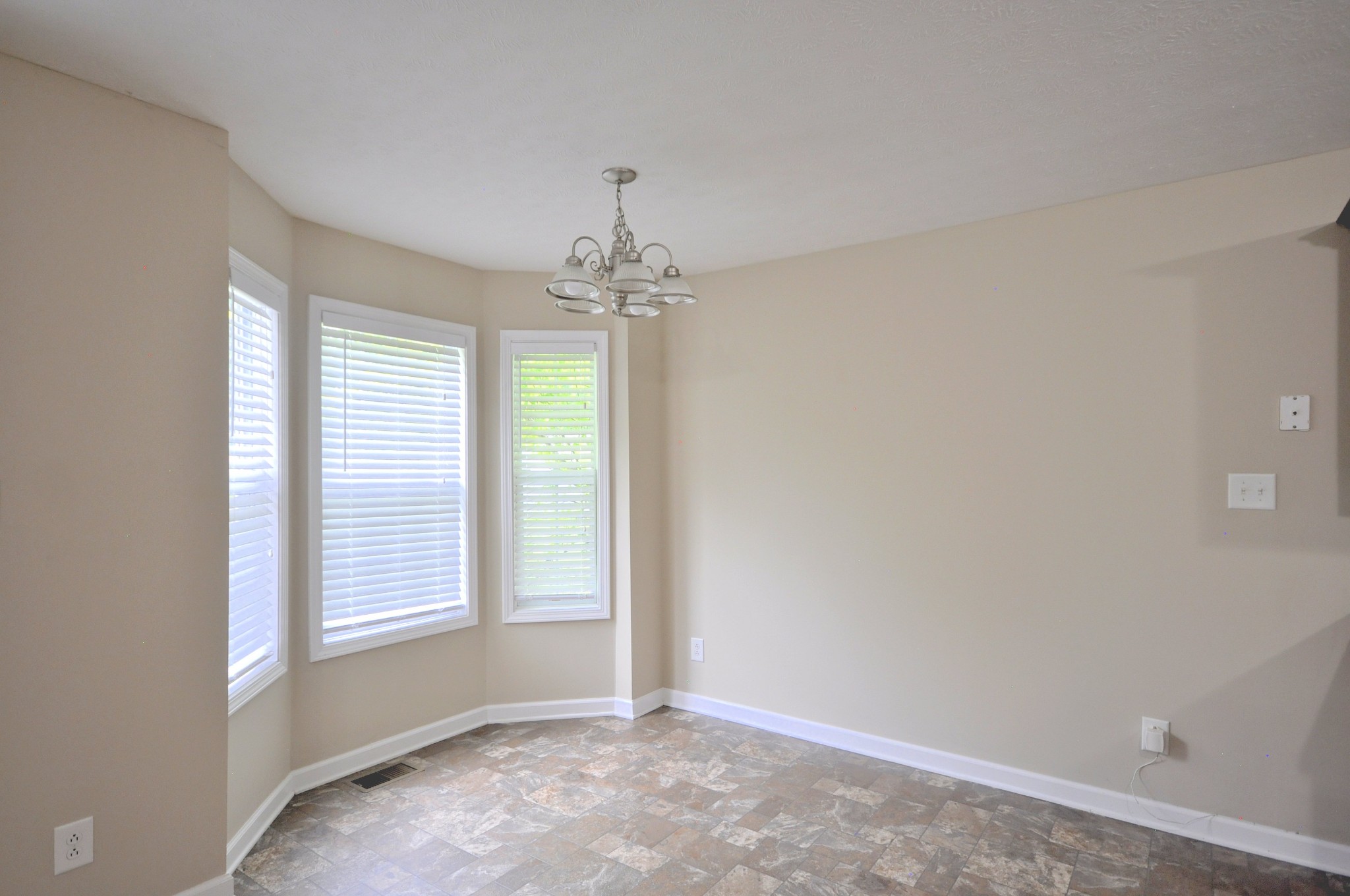 880 Cindy Jo Ct Property Photo 16