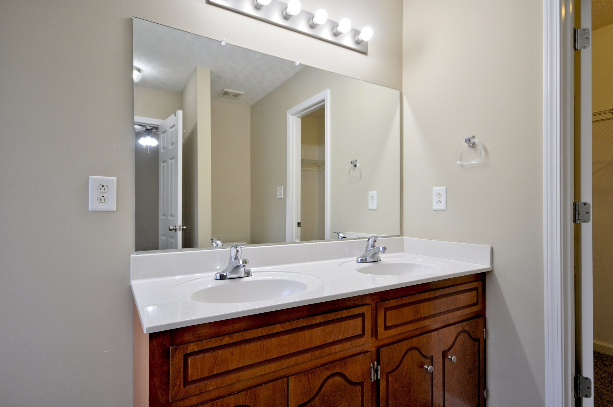 880 Cindy Jo Ct Property Photo 29