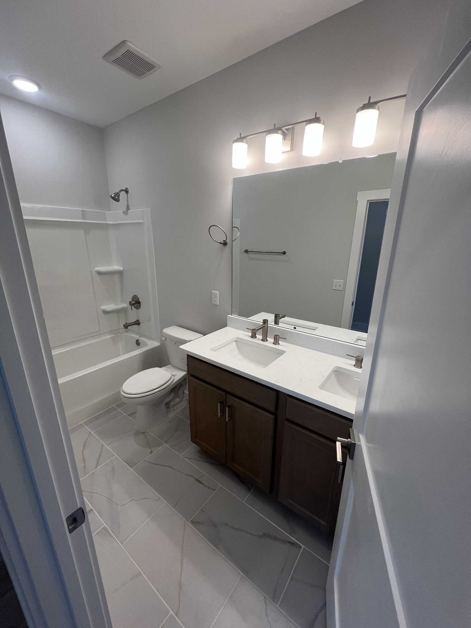 318 Carver Lane Property Photo 28