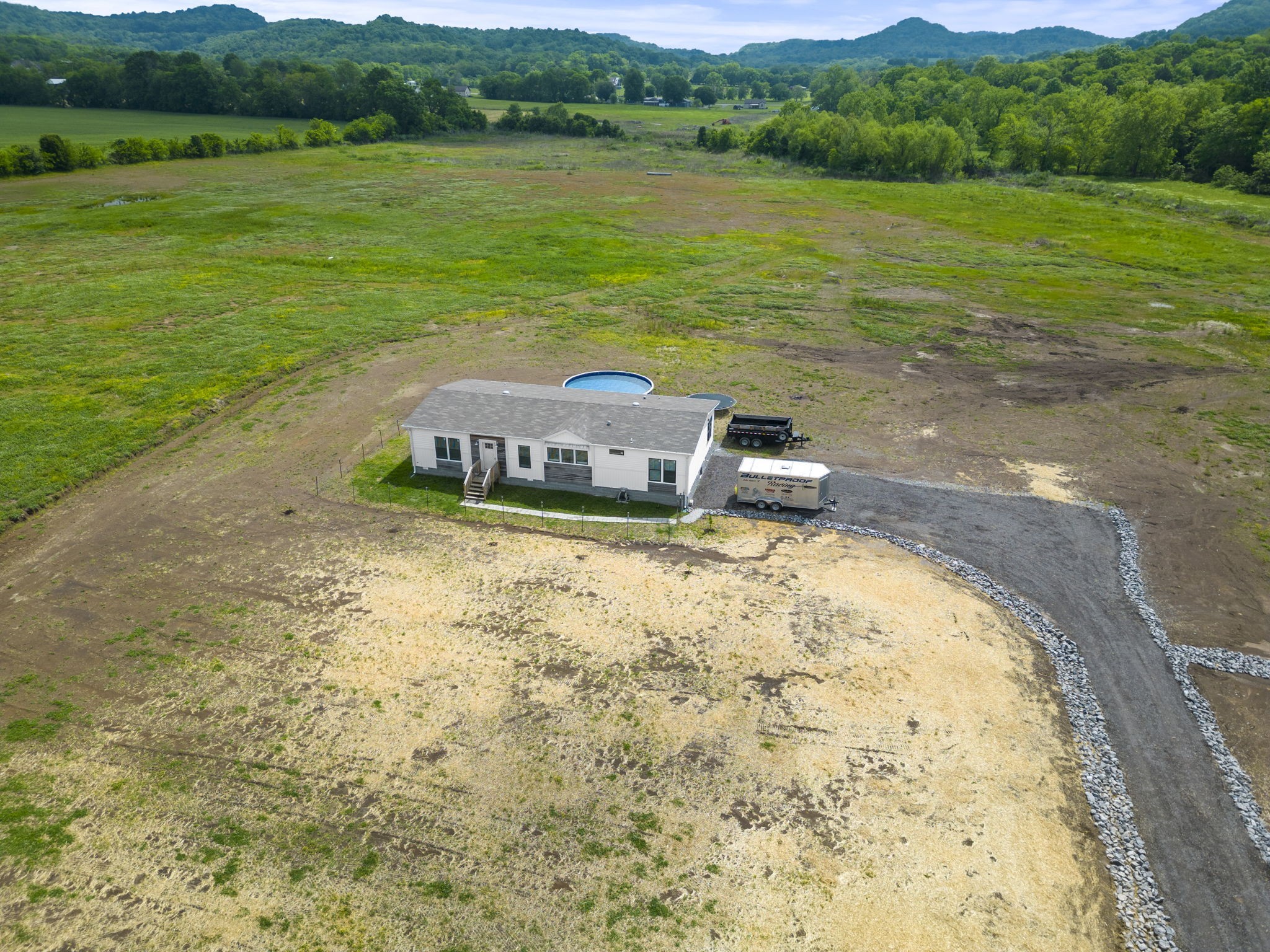 158 E Harris Rd Property Photo 2