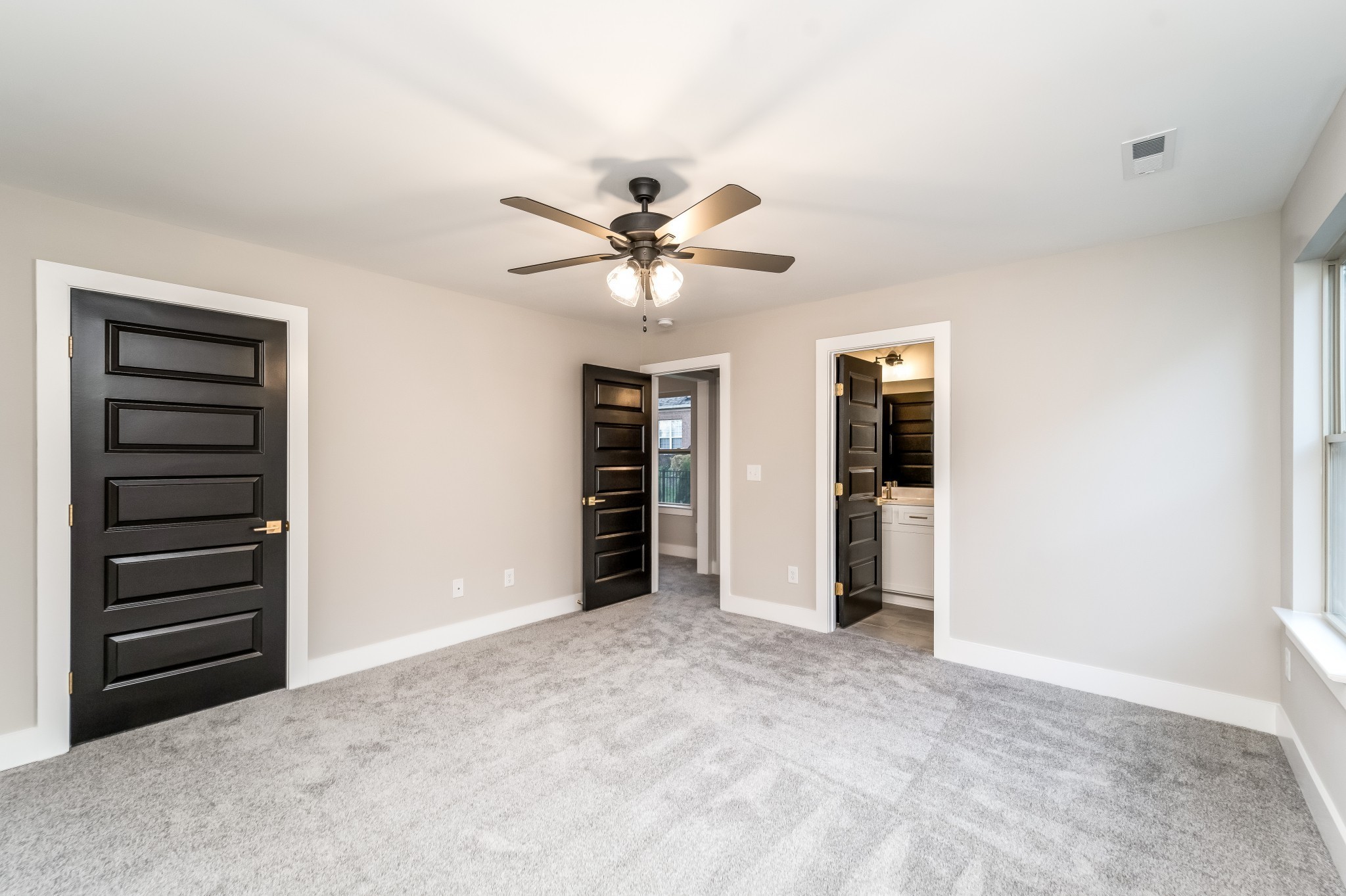 2063 Blackstone Drive Property Photo 33