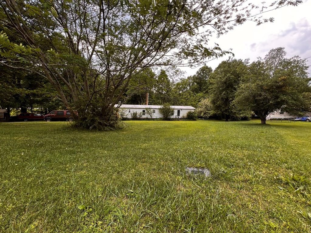 2922 Oakdale Cir Property Photo 2