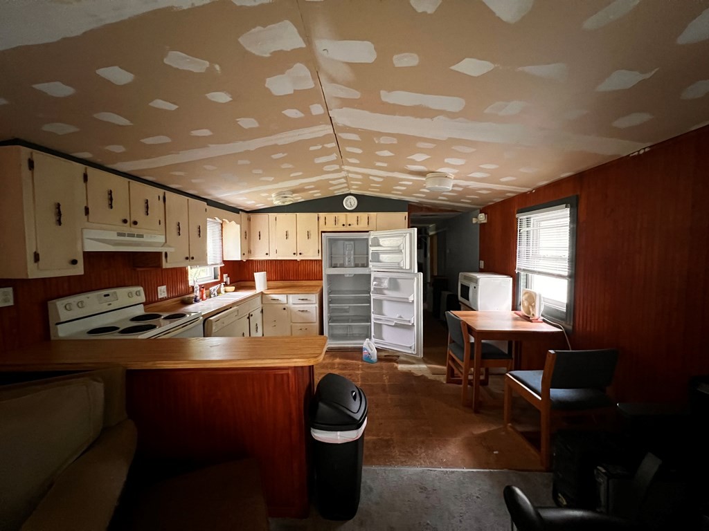 2922 Oakdale Cir Property Photo 12