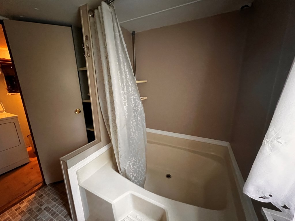 2922 Oakdale Cir Property Photo 23
