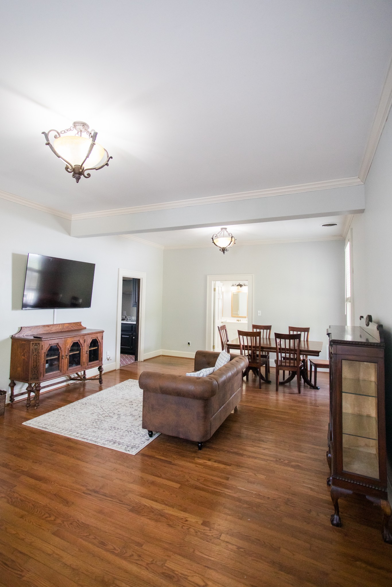 508 Main St, W Property Photo 48