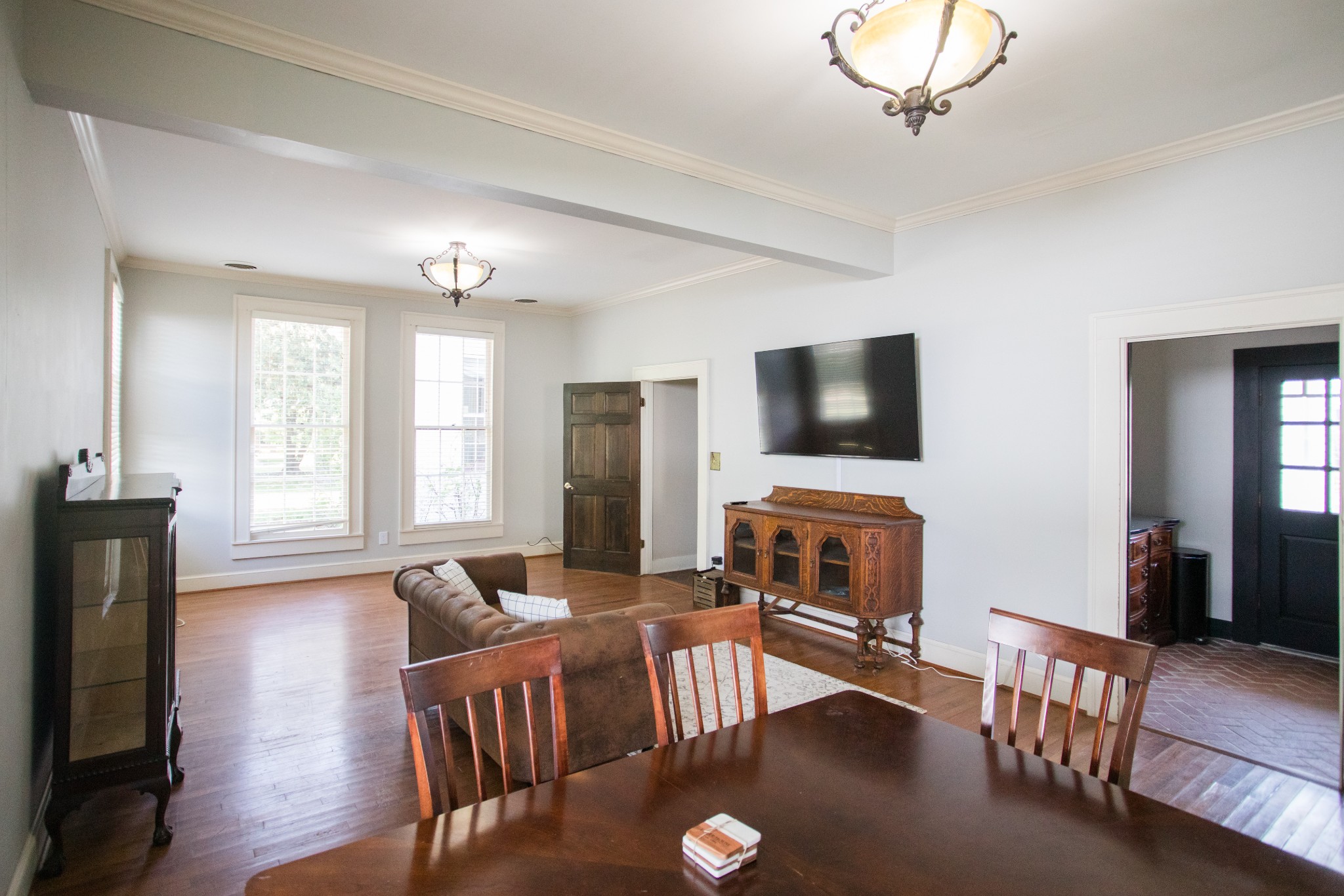 508 Main St, W Property Photo 50