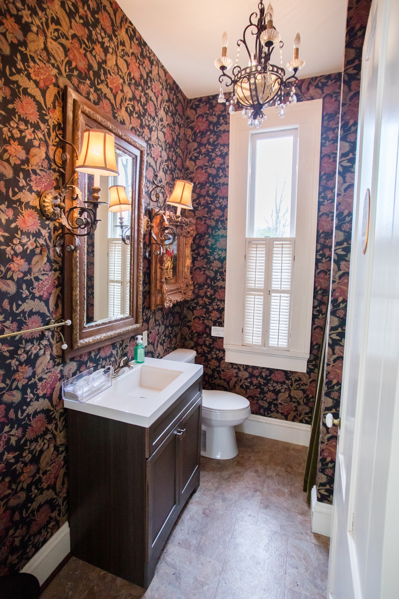 508 Main St, W Property Photo 60